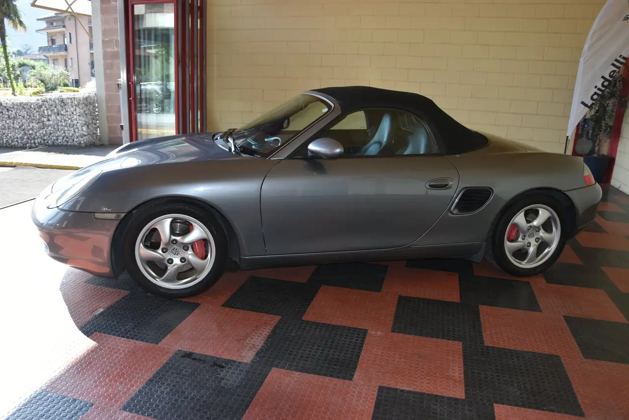 Porsche Boxster 3.2 S, foto 4