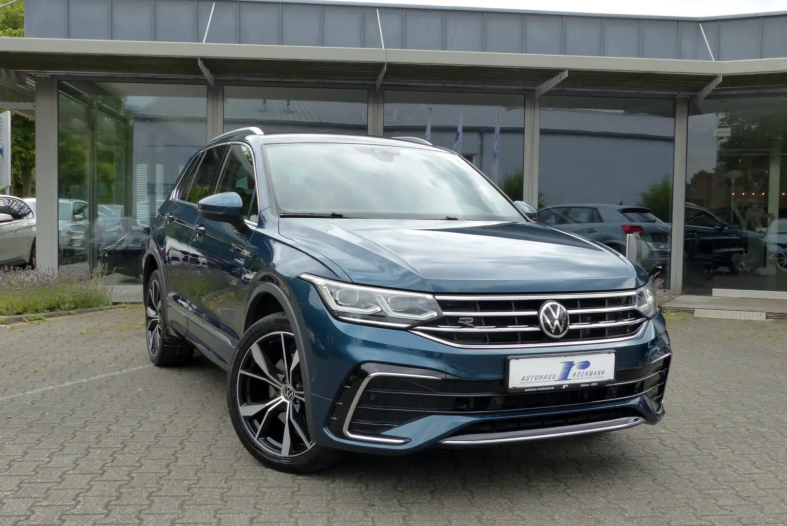 Volkswagen Tiguan R-Line 4Motion TDI Aut. AHK virtl Navi APP Blau - 1