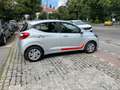 Hyundai i10 Select 4.Türig/1.Hand/Klimaanlage/Temp./PDC/SHZ Argent - thumbnail 7
