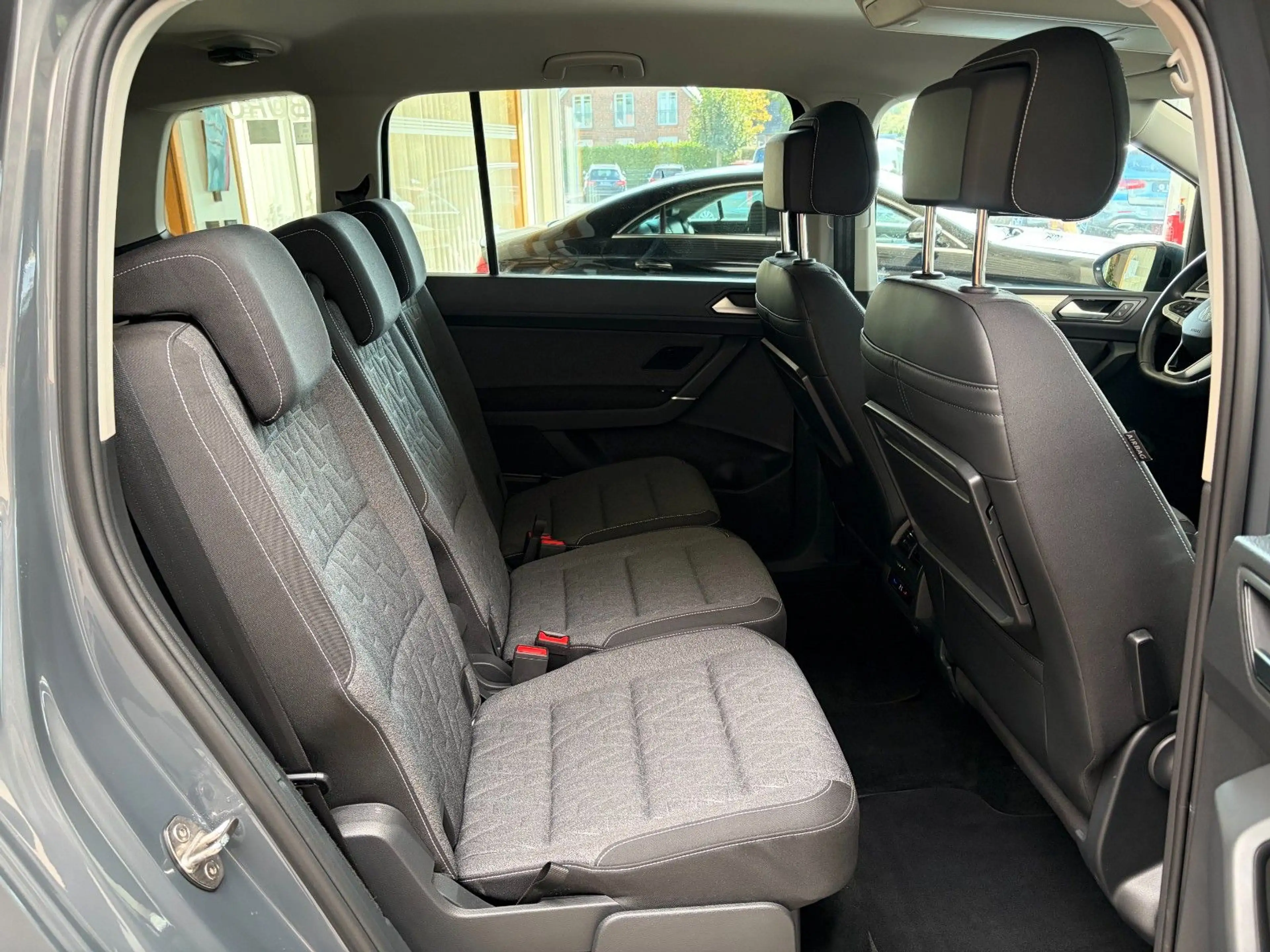 Volkswagen Touran Move 2.0 TDI DSG/ACC/NAVI/KAMERA/APP/DAB — photo 11