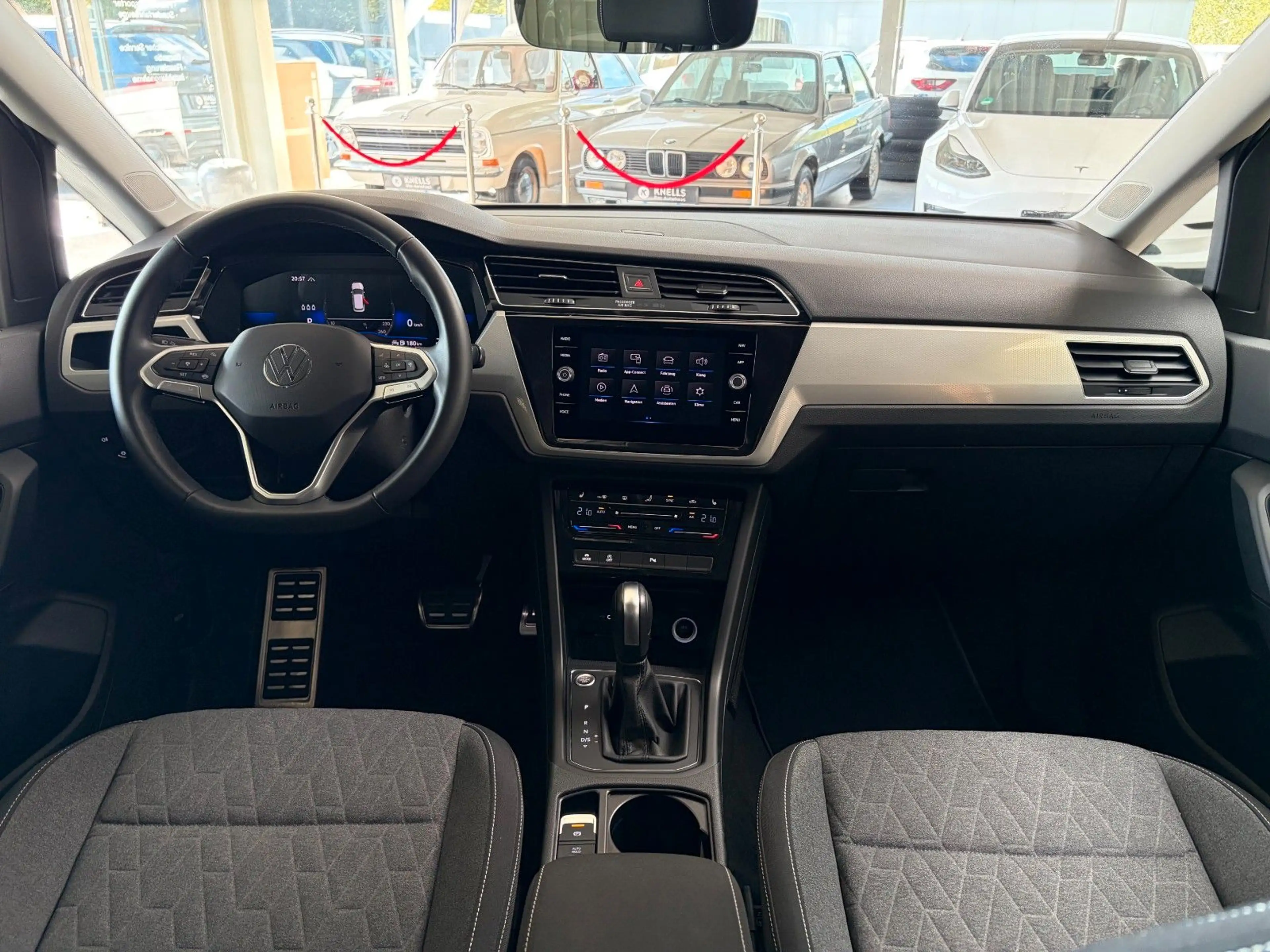 Volkswagen Touran Move 2.0 TDI DSG/ACC/NAVI/KAMERA/APP/DAB — photo 13