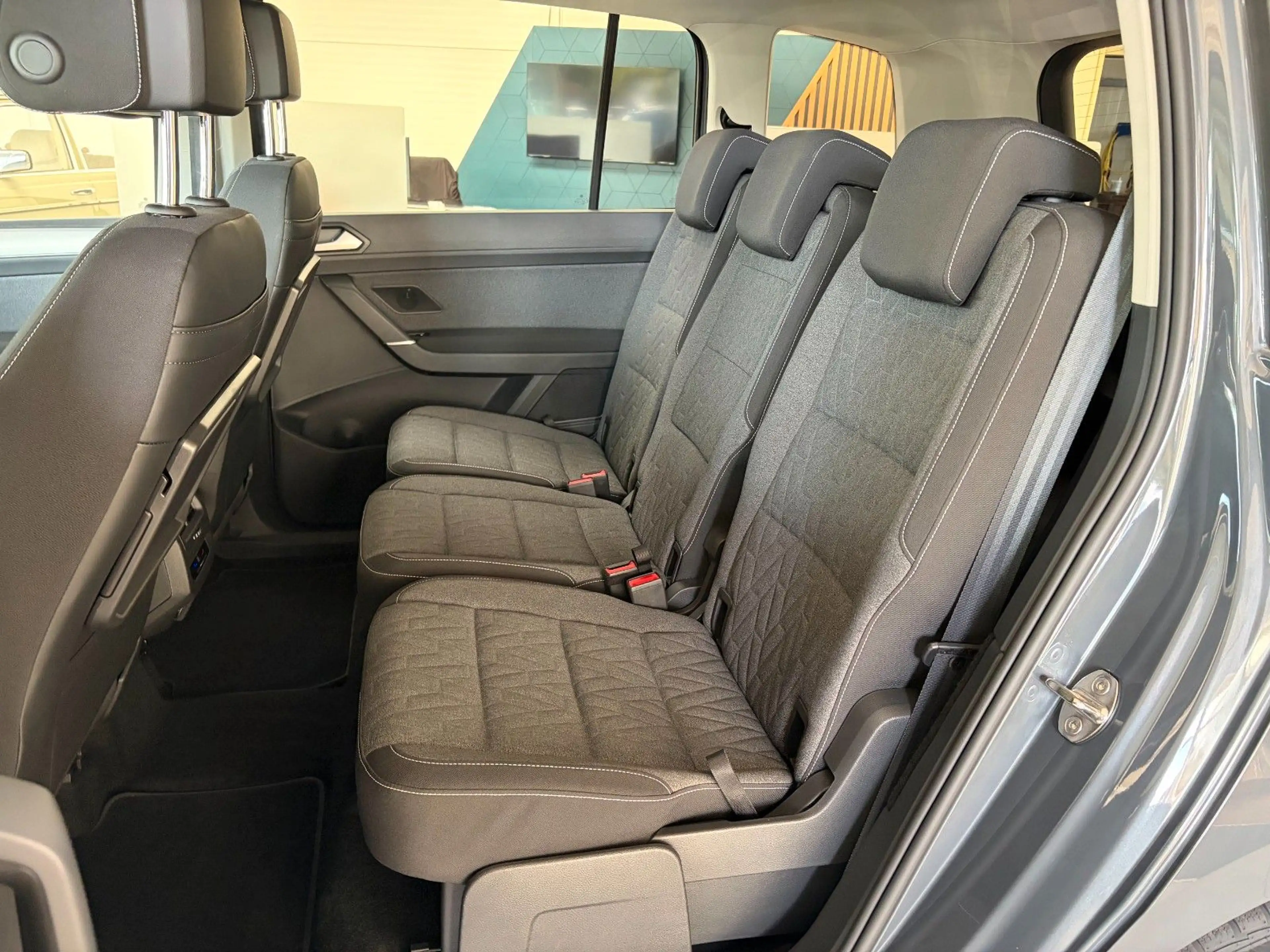Volkswagen Touran Move 2.0 TDI DSG/ACC/NAVI/KAMERA/APP/DAB — photo 9