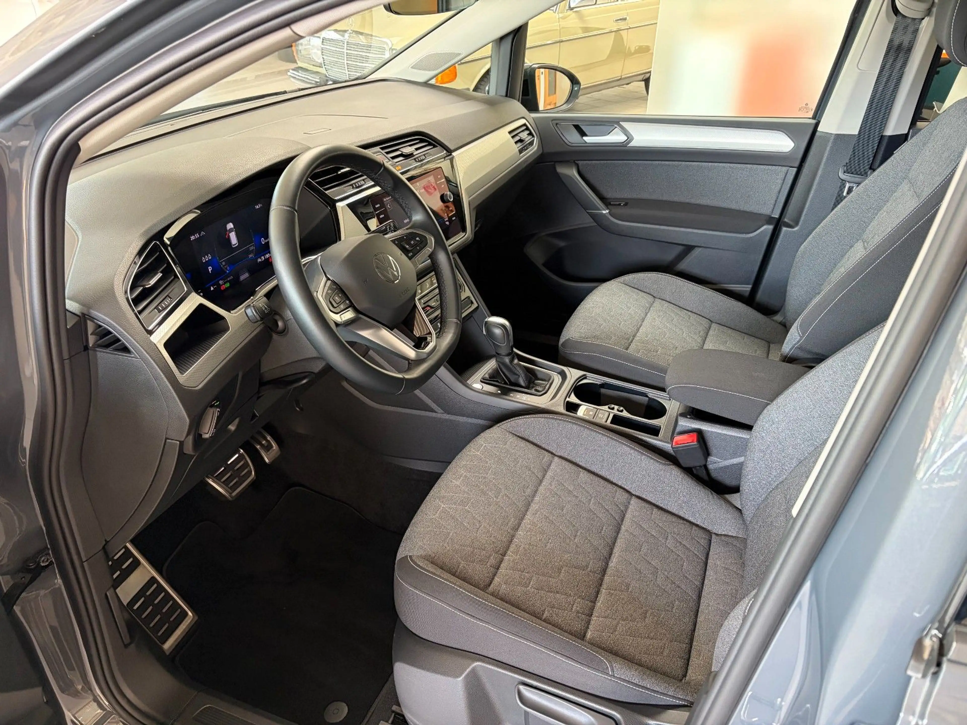Volkswagen Touran Move 2.0 TDI DSG/ACC/NAVI/KAMERA/APP/DAB — photo 8