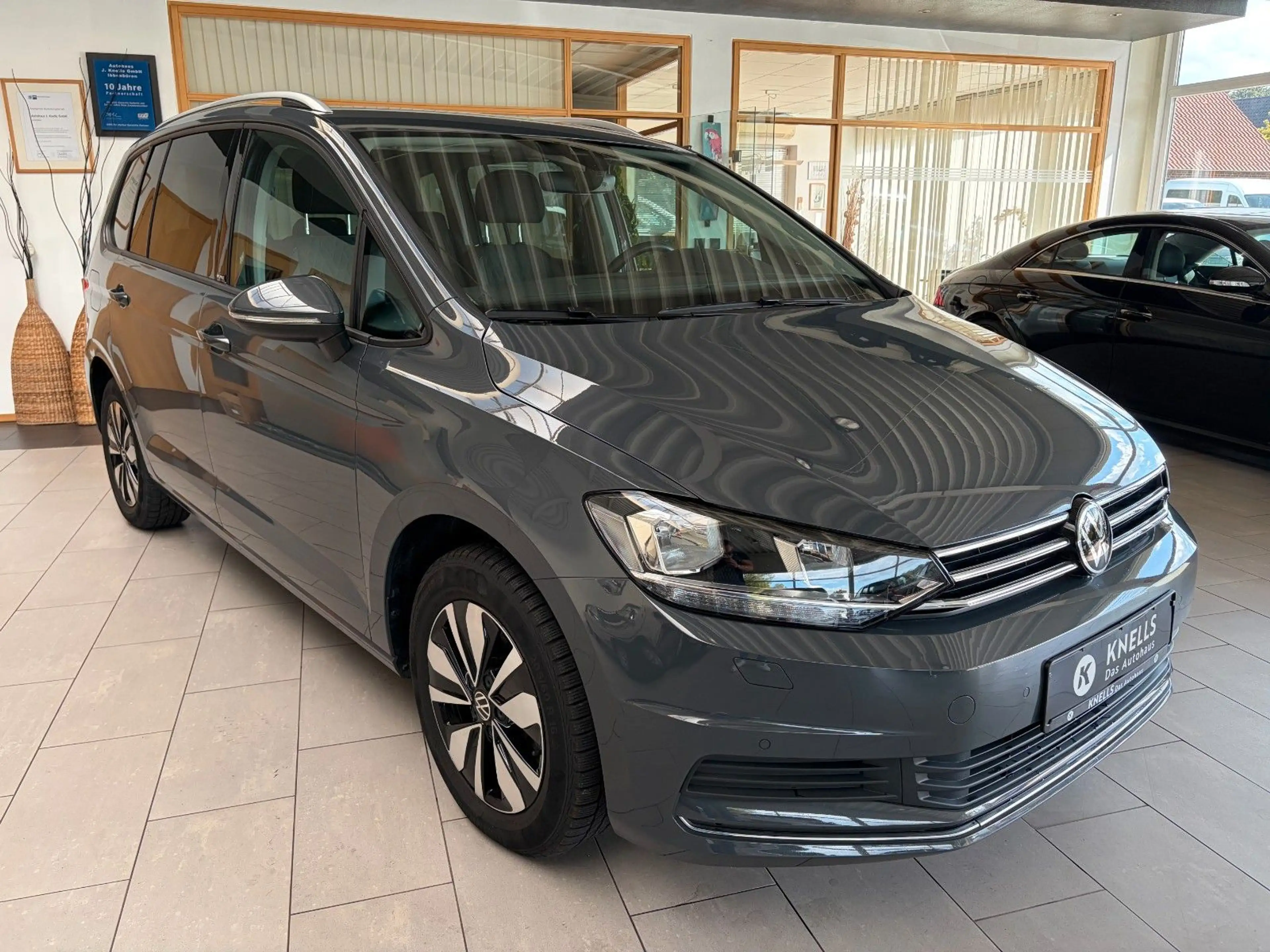 Volkswagen Touran Move 2.0 TDI DSG/ACC/NAVI/KAMERA/APP/DAB — photo 3