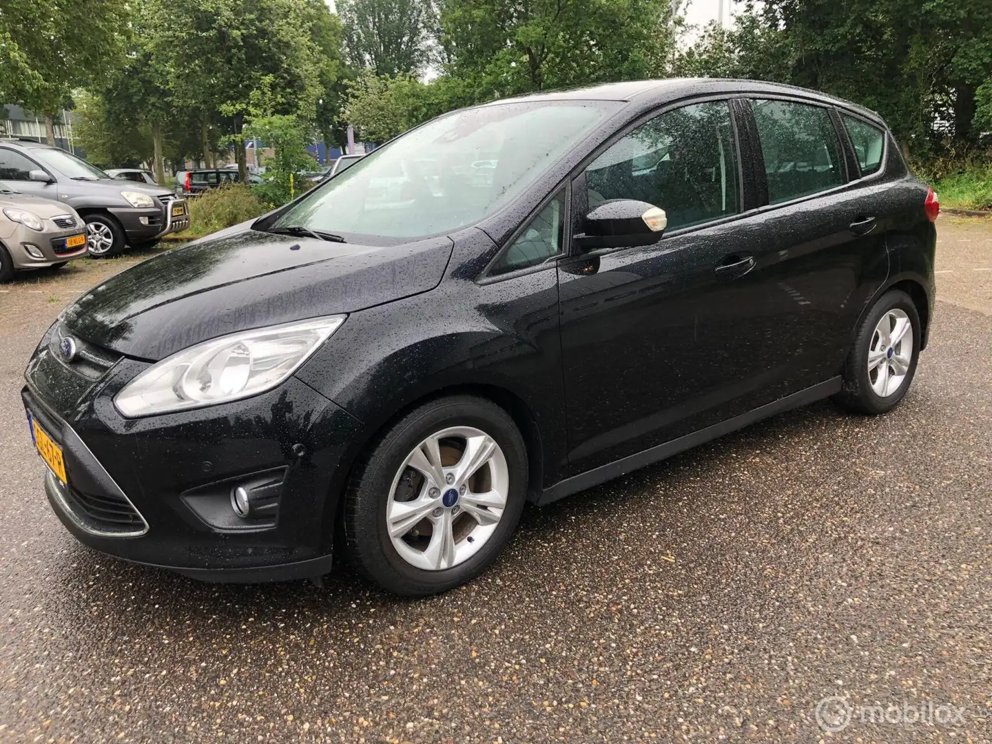 Ford C-Max 1.0 Titanium Zwart - 1