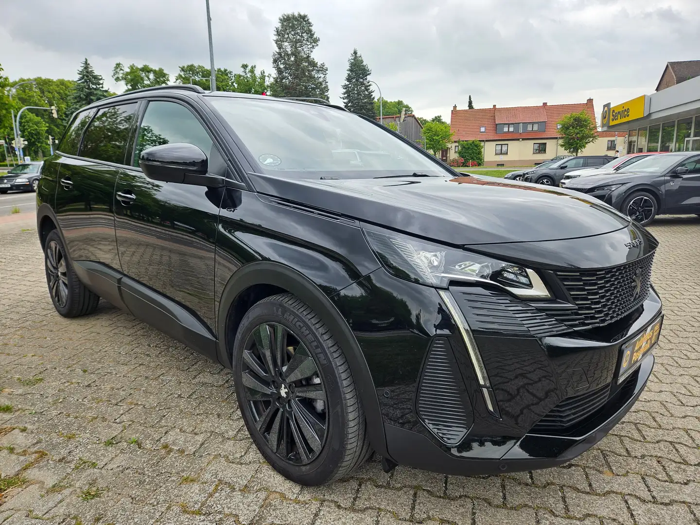 Peugeot 5008 GT AT NAVI Full-LED 7-Sitzer el.Heckkl. BlackPaket Noir - 1