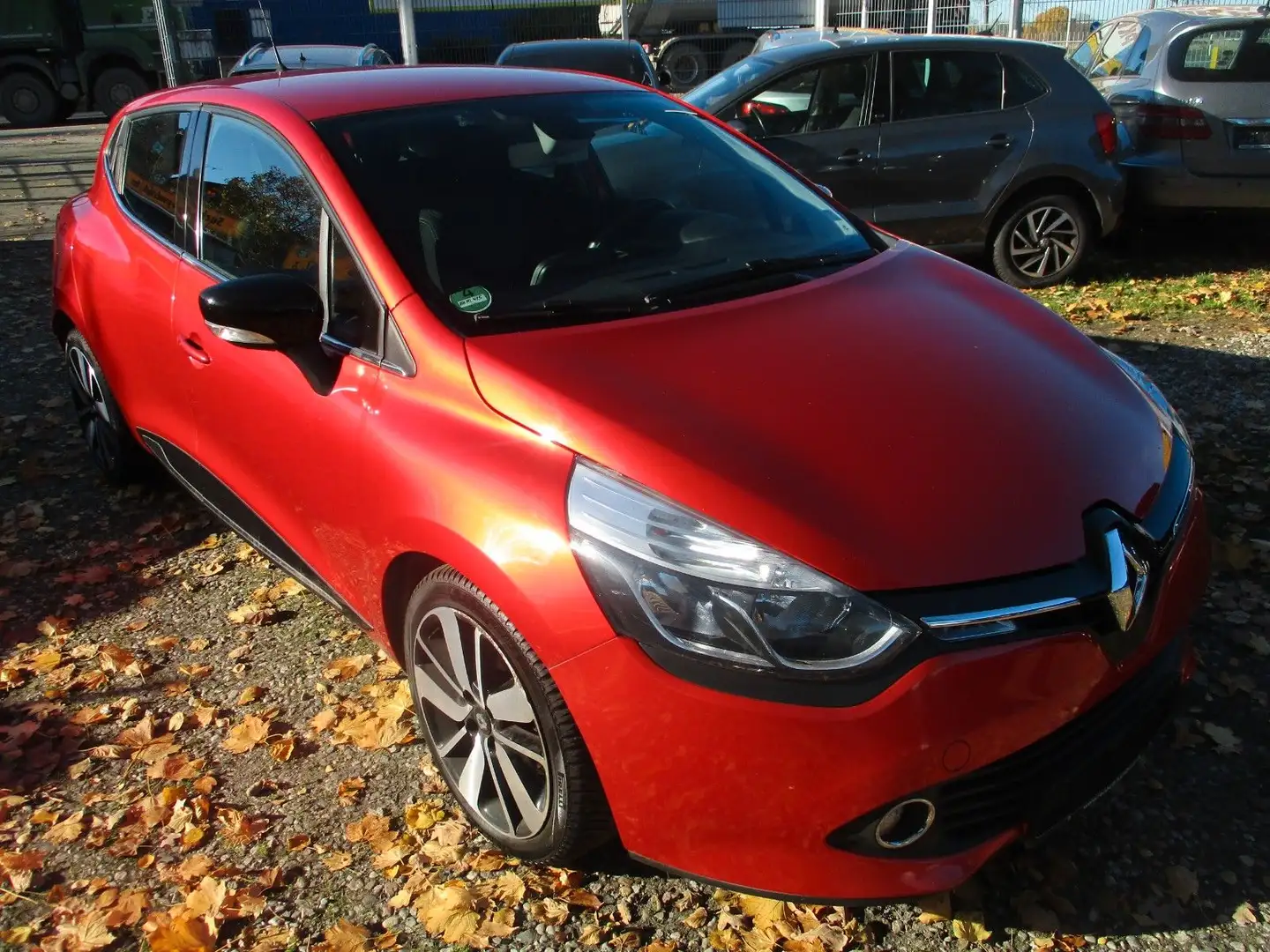 Renault Clio IV Luxe Automatic Rot - 1