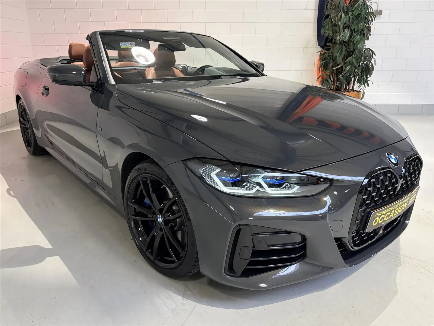 BMW 440 4-Serie Cabrio M440I xDrive 374pk |Laser|H&K|HUD|3 Grau - 1