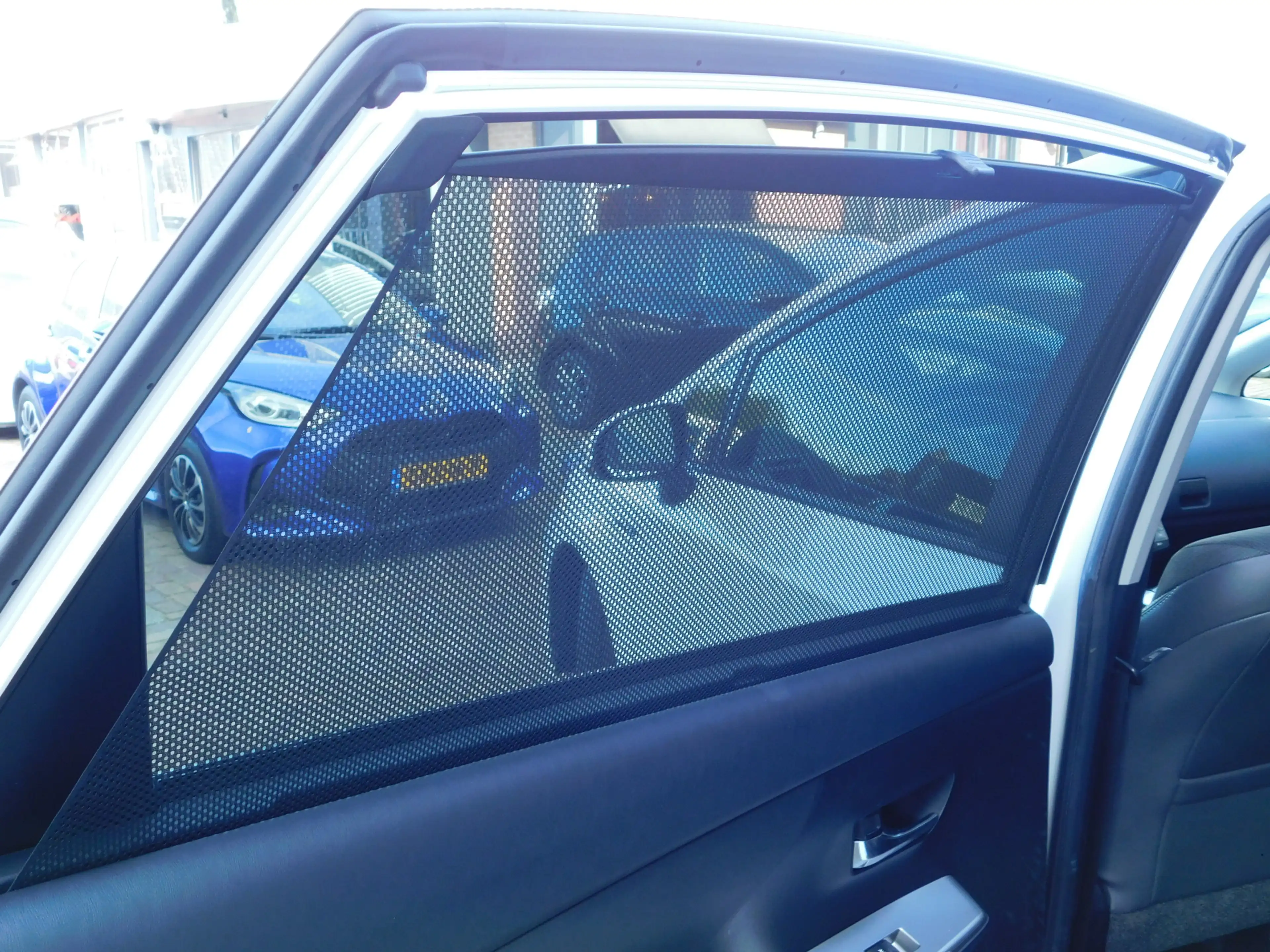 Toyota Prius+ 1.8 SkyView Edition — photo 16