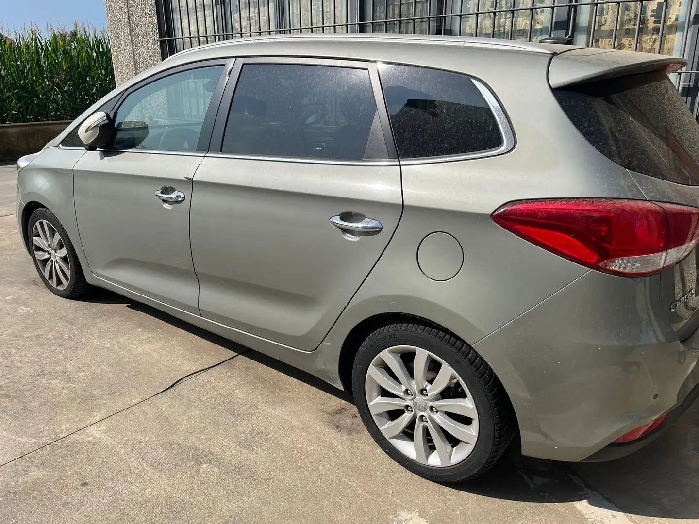 Kia Carens Grigio - 1