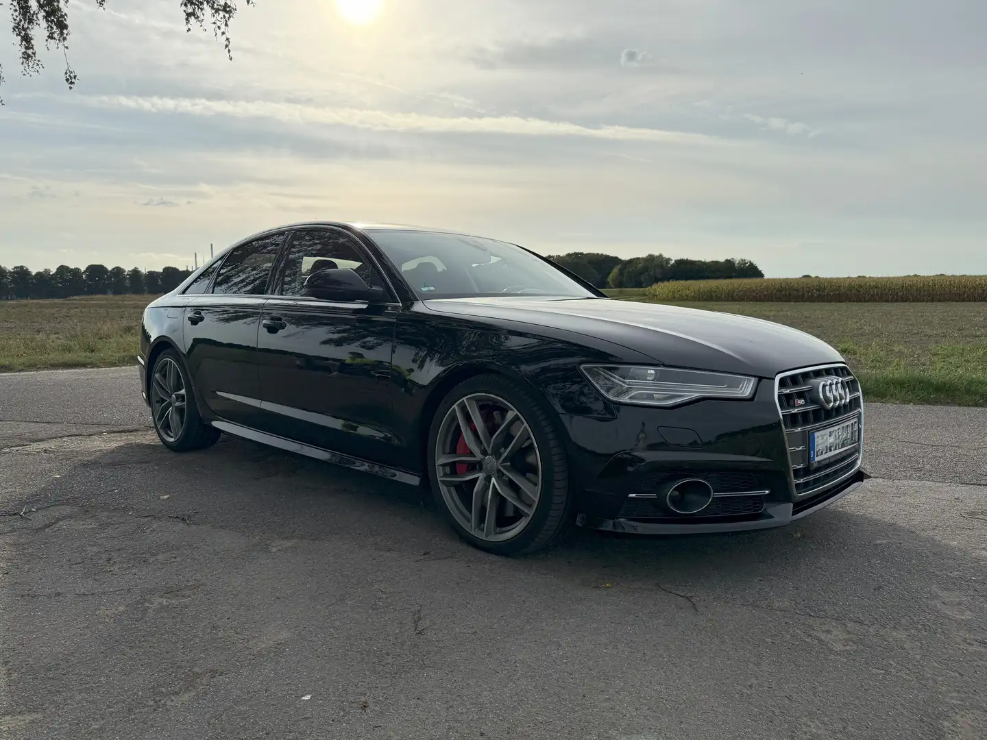 Audi S6 V8 Quattro Schwarz - 2