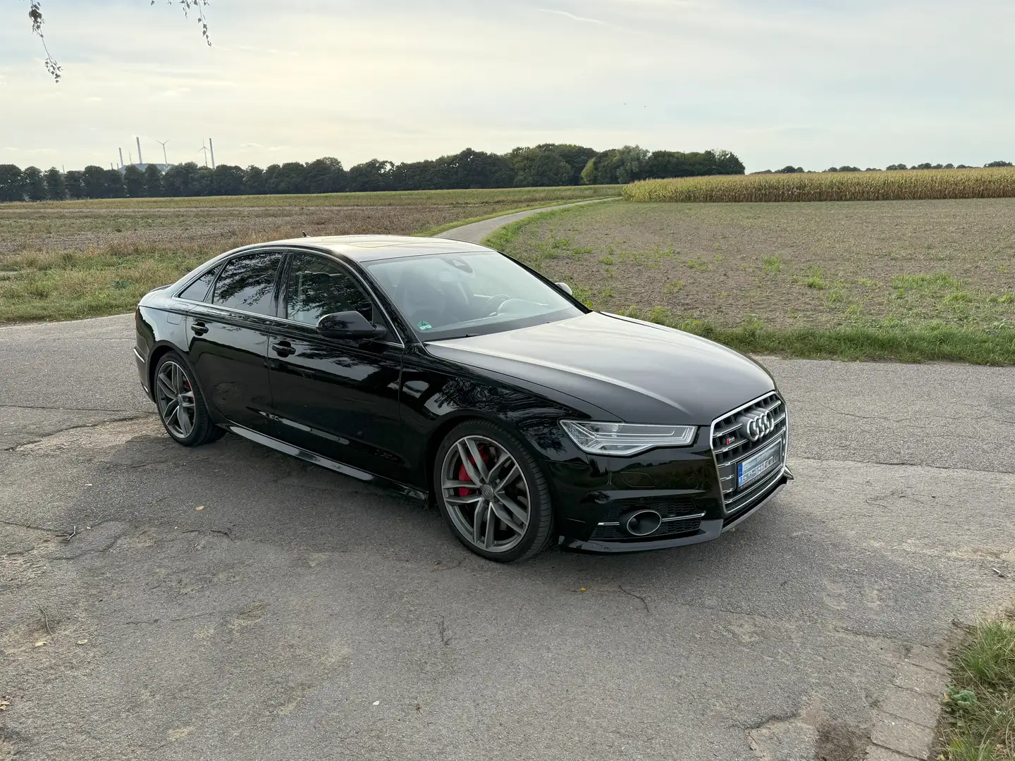 Audi S6 V8 Quattro Schwarz - 1