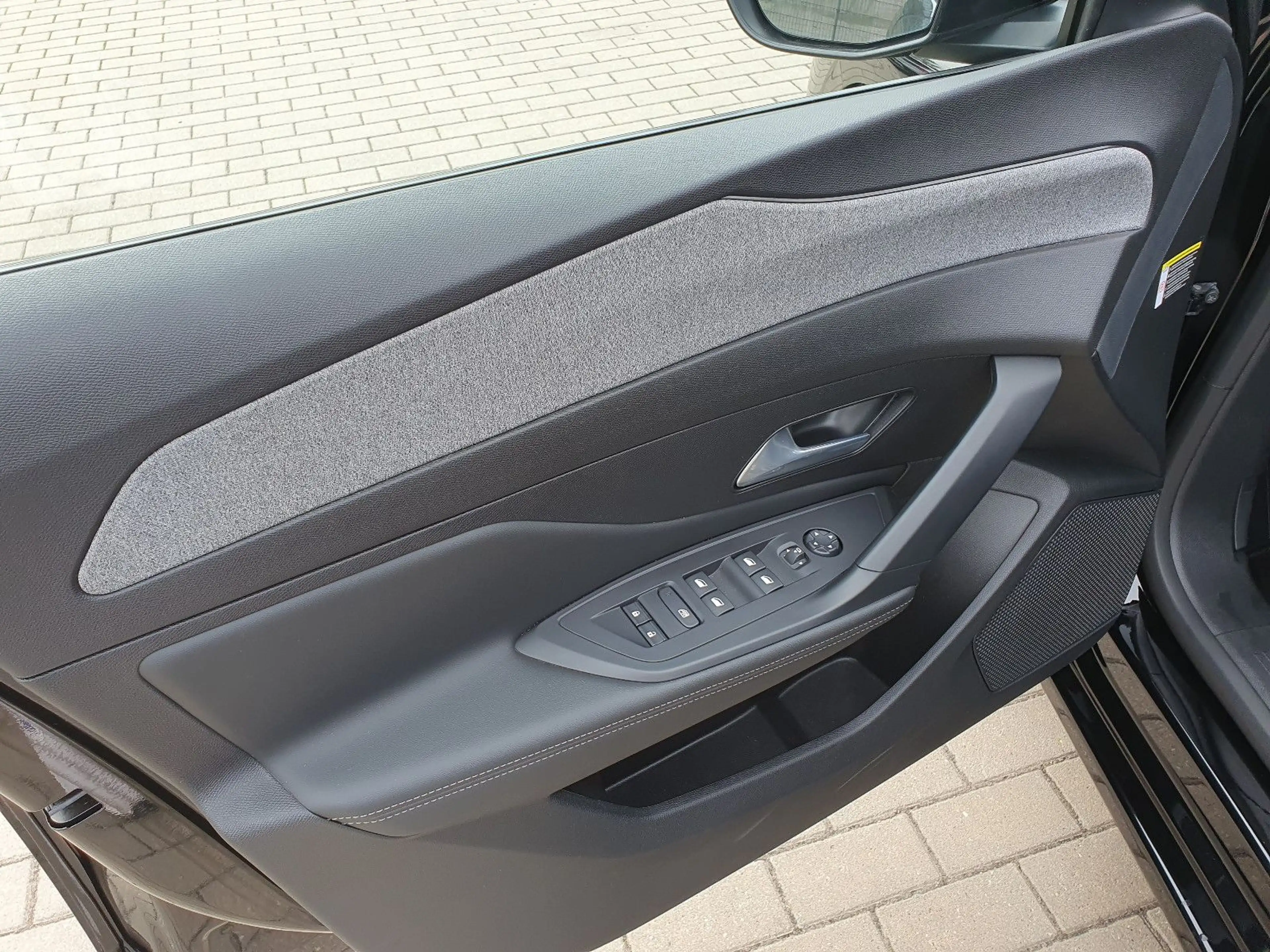Peugeot 308 Allure 130 SITZHEIZUNG 180°K. ACC NAVI DAB+ — photo 9