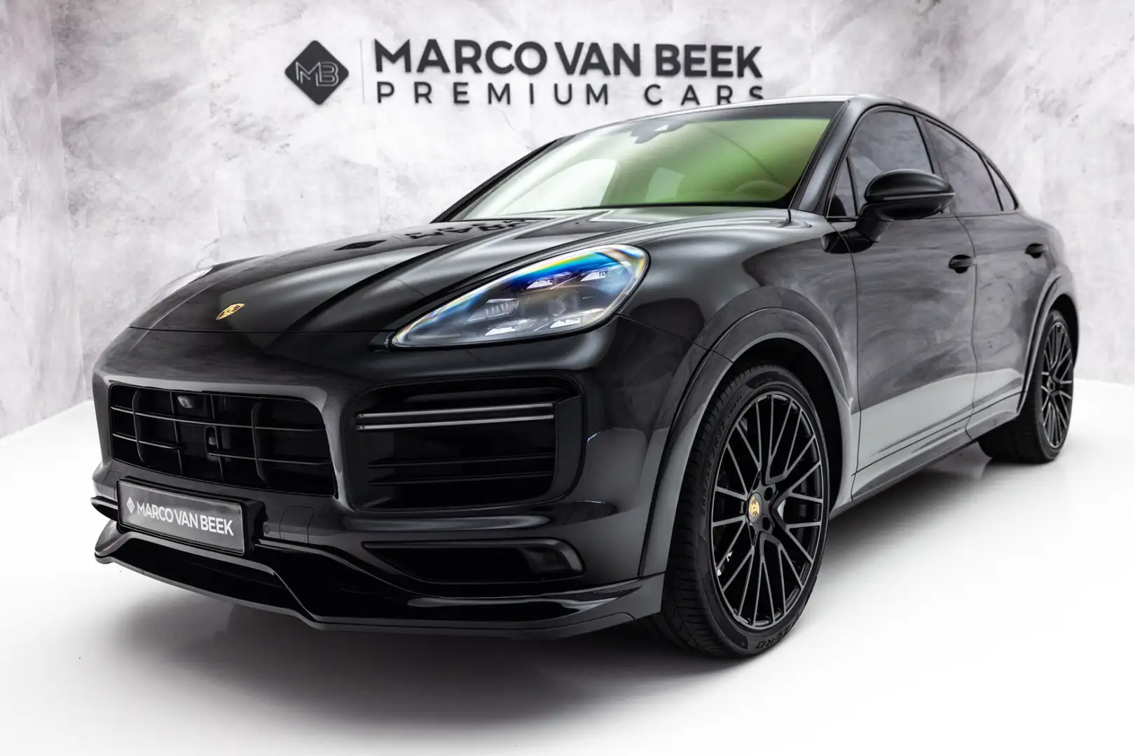 Porsche Cayenne Coupé 4.0 Turbo | Sportpakket | Carbon | 4W Sturin Schwarz - 1