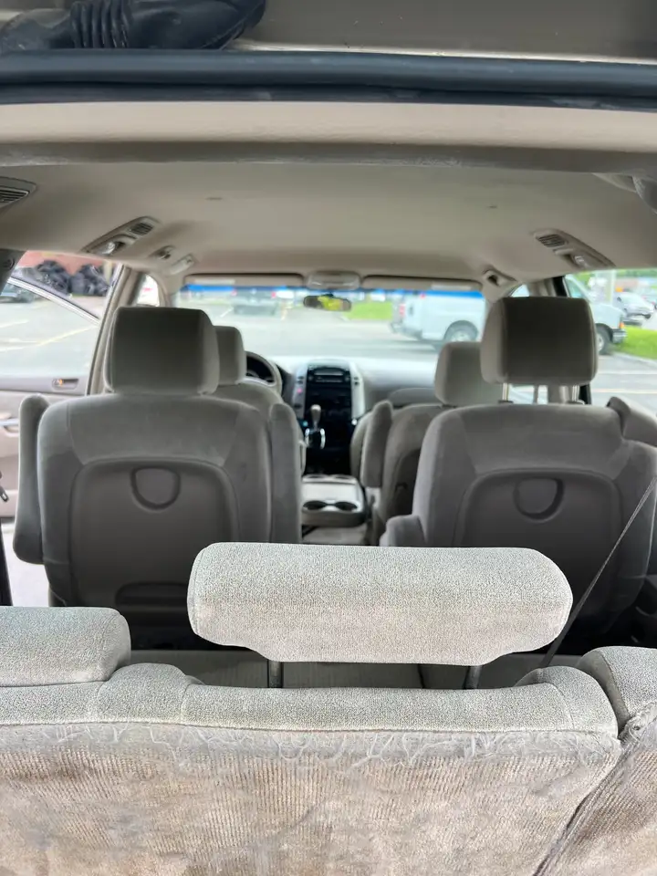 Toyota Sienna снимка Toyota Sienna