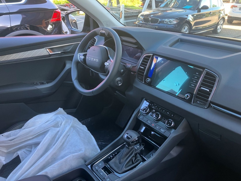Skoda Karoq 1,5TSI Selection DSG GV5 Navi AHK ACC