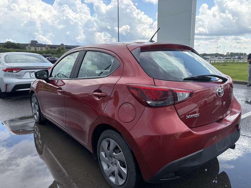 2020 Toyota Yaris BASE — снимка 1