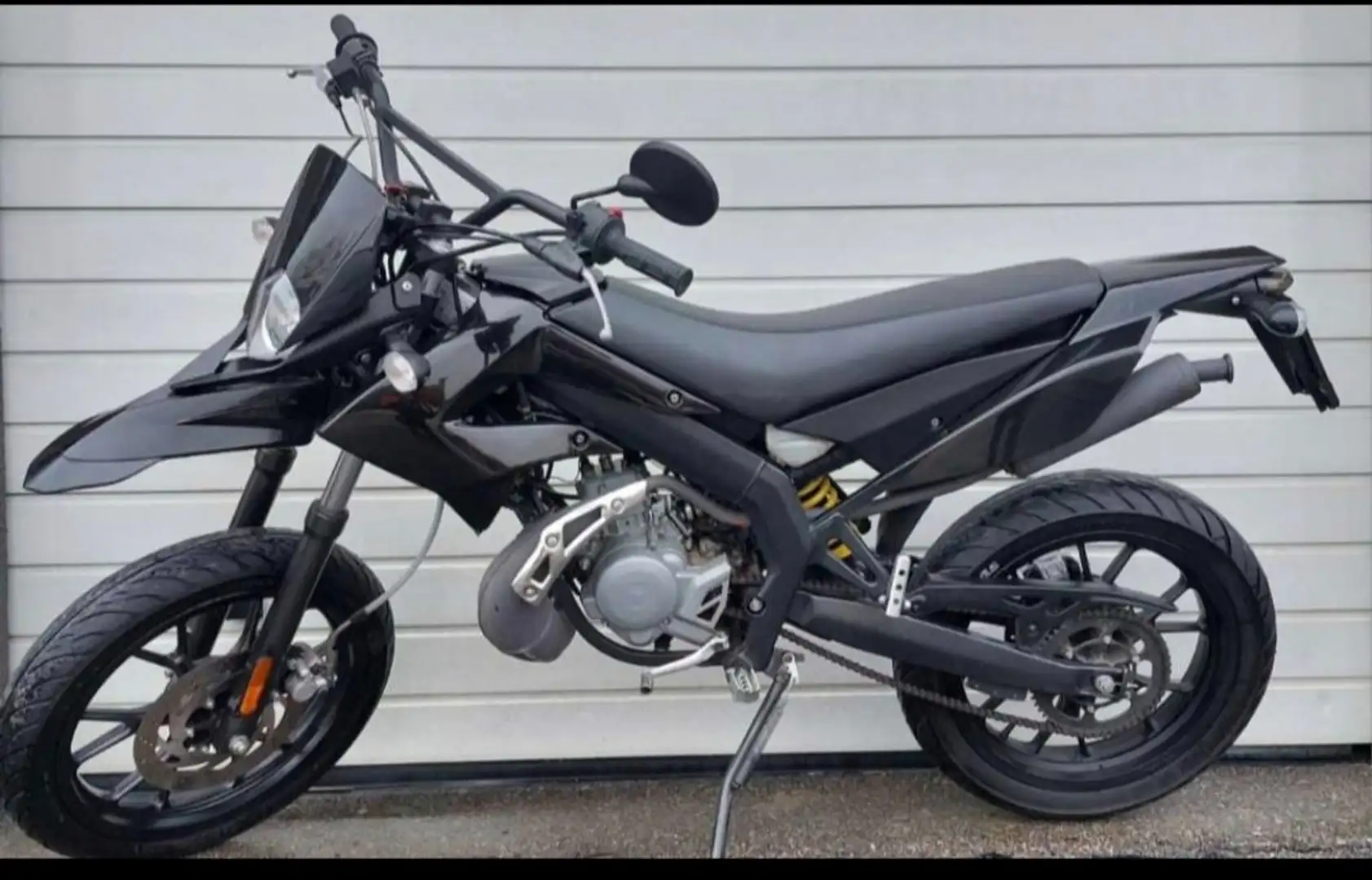 Derbi Senda X- TREME SM 50CCM Fekete - 1