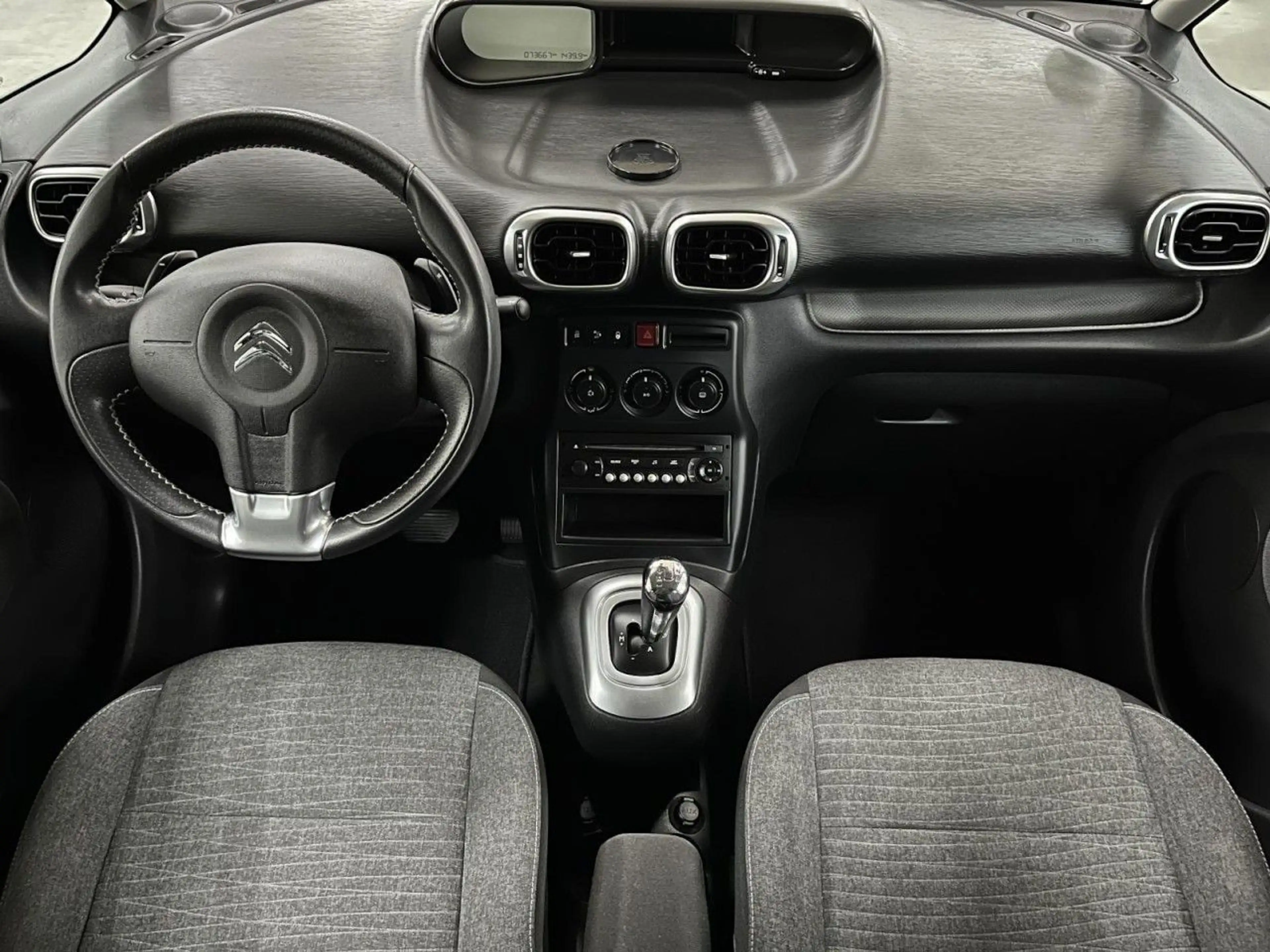 Citroen C3 Picasso Selection 1.6 BENZIN AUTOMATIK KLIMA PDC ALUFELGEN — photo 14