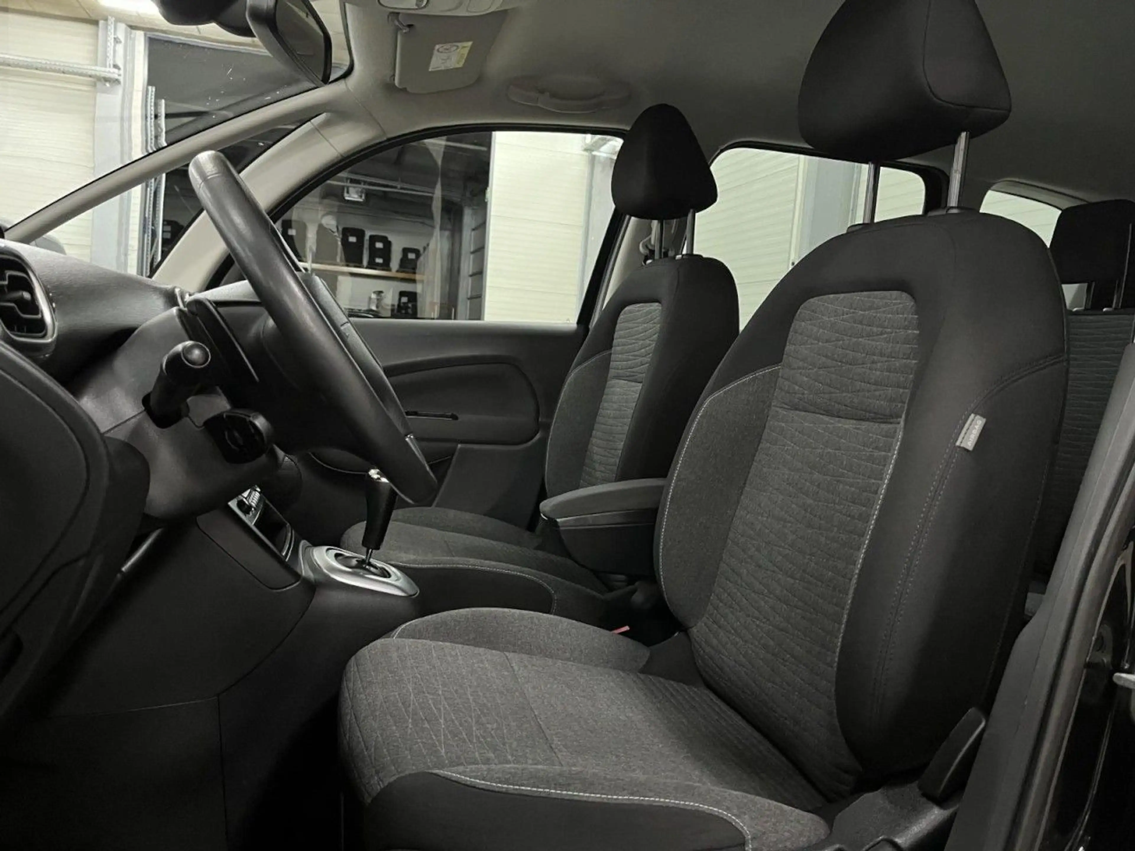 Citroen C3 Picasso Selection 1.6 BENZIN AUTOMATIK KLIMA PDC ALUFELGEN — photo 12