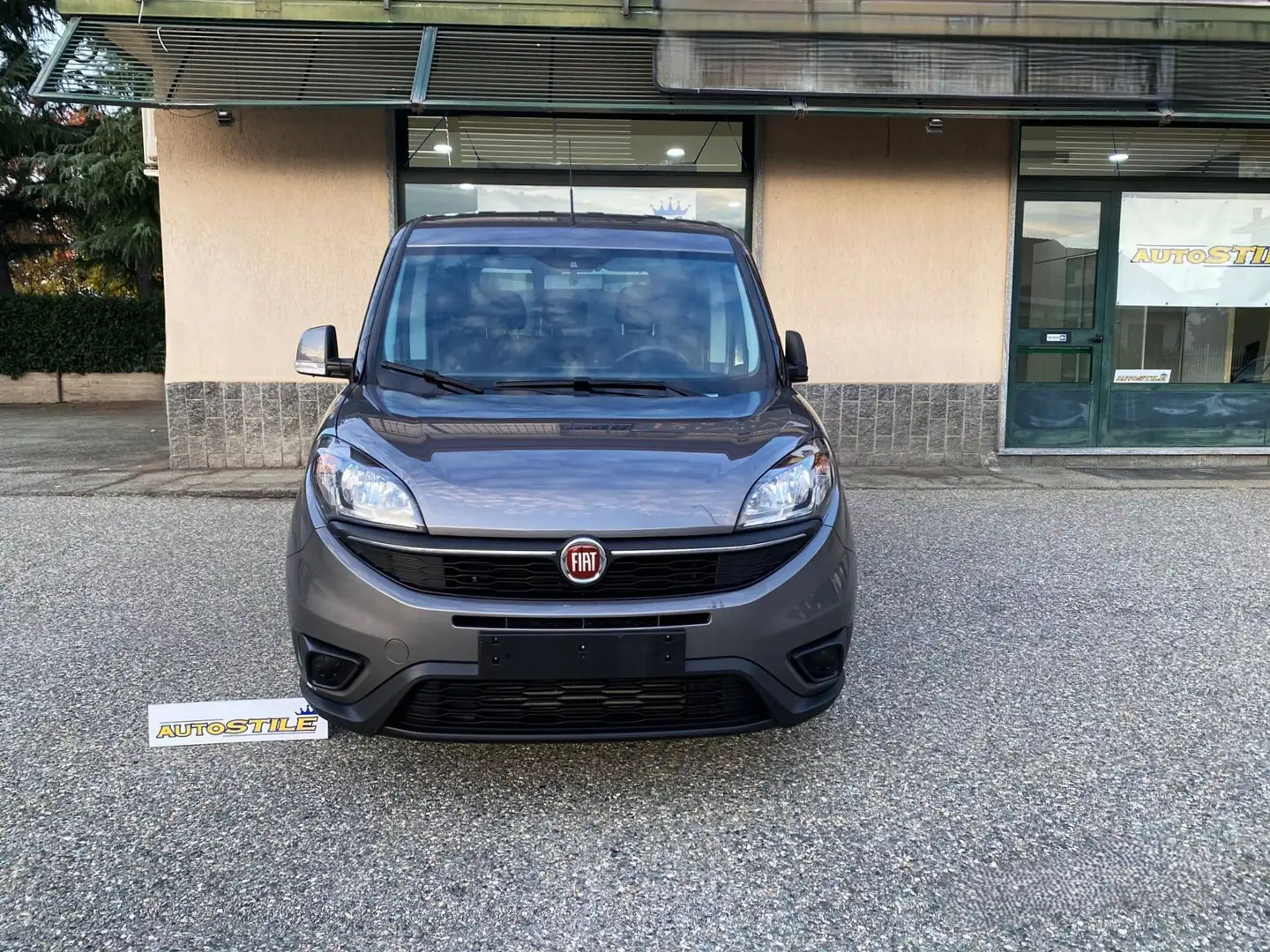 Fiat Doblo 1.6 M-Jet 105cv AUTOCARRO N1 5 POSTI - NAVI-TELECA Gris - 2