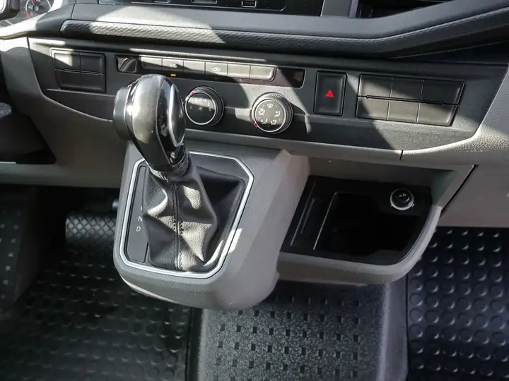 Volkswagen T6.1 Kombi T6.1 Kasten ABTe ELEKTRO 90Km/WLTP*LR*AHK*Klima – Foto 7