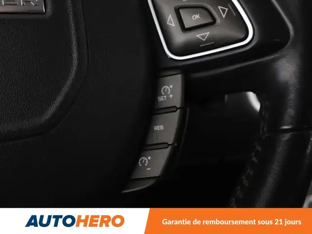 Land Rover Range Rover Evoque view 29