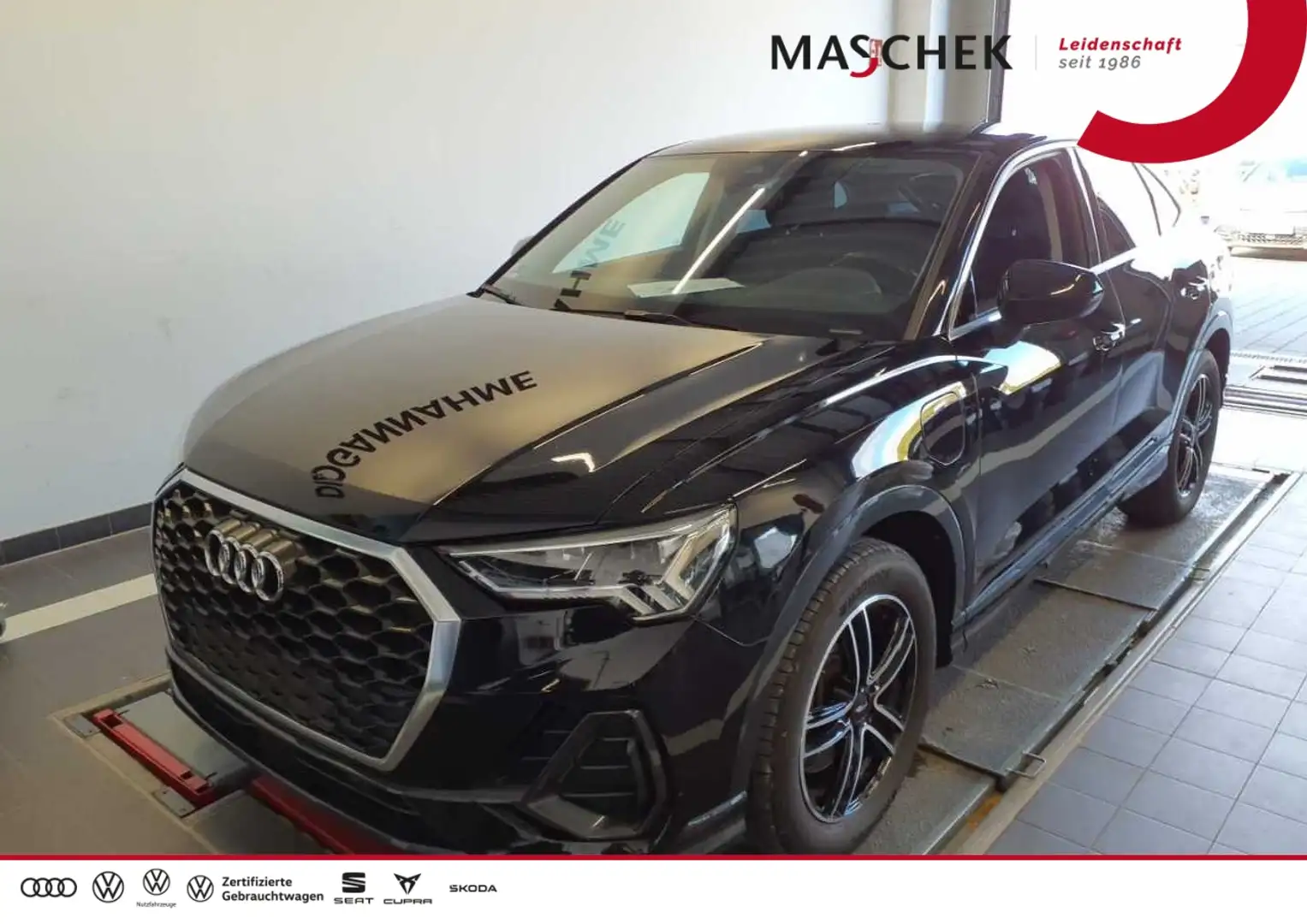 Audi Q3 Sportback 45 TFSI e S tronic AHK Naviplus Rear Vie Schwarz - 1