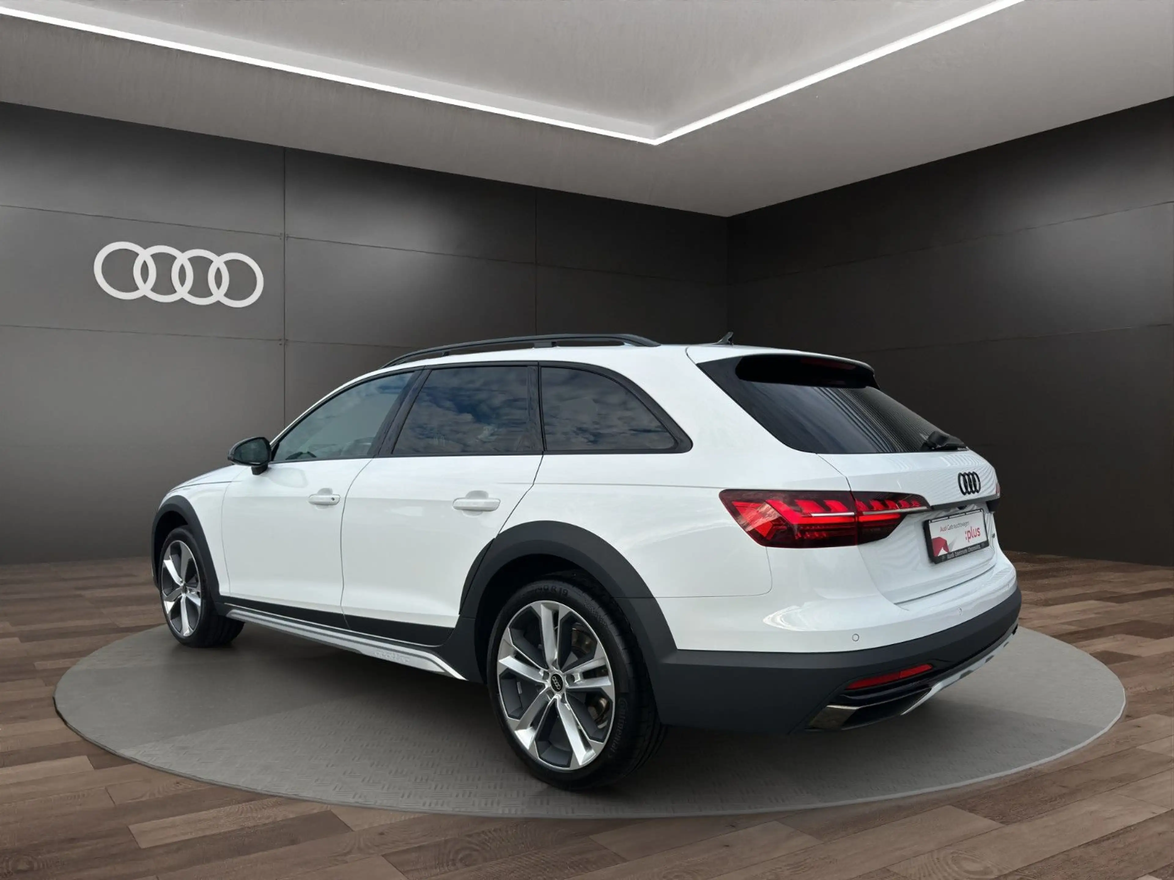 Audi A4 allroad 40 TDI qu. S tr. MATRIX+PANO+SOUND — photo 8