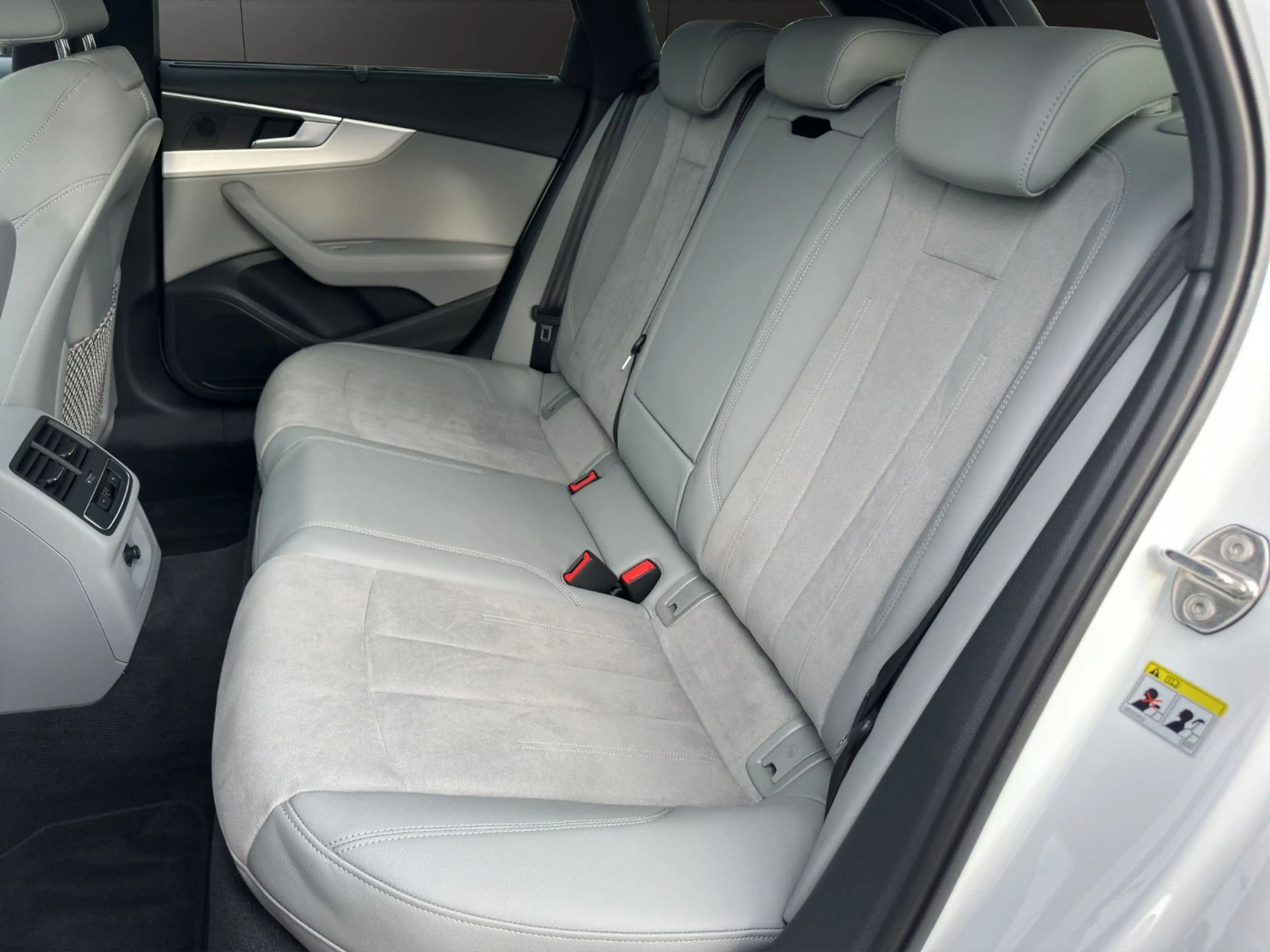 Audi A4 allroad 40 TDI qu. S tr. MATRIX+PANO+SOUND — photo 12