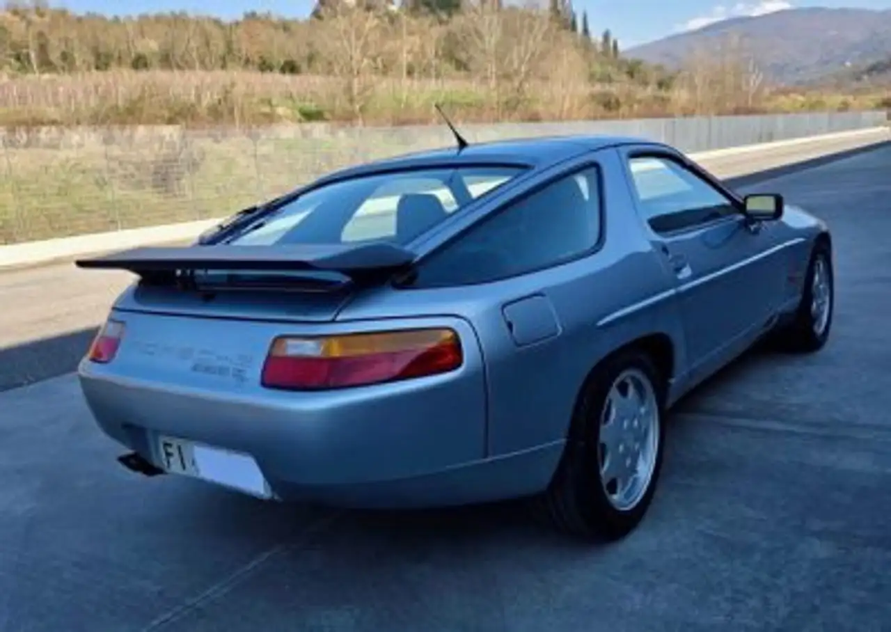 Porsche 928 GT, foto 2