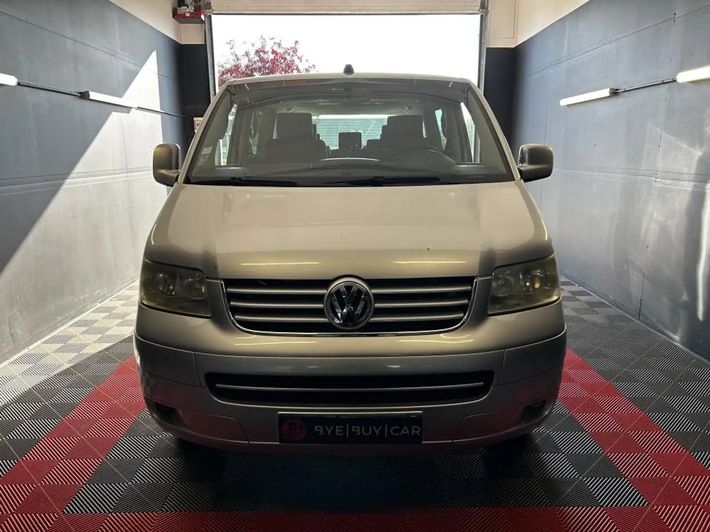 Volkswagen Transporter Transporter 2.5 TDI 174 7pl  T5 7J-7H COMBI Multivan - Garantie 12 mois Gris - 2