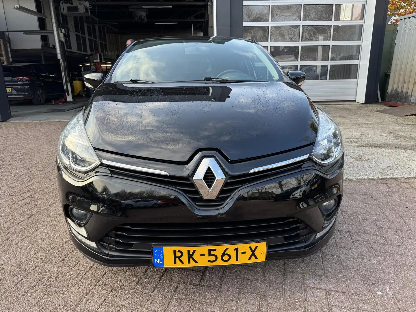 Renault Clio 0.9 TCe 90pk Limited 12-17!! Zwart - 2