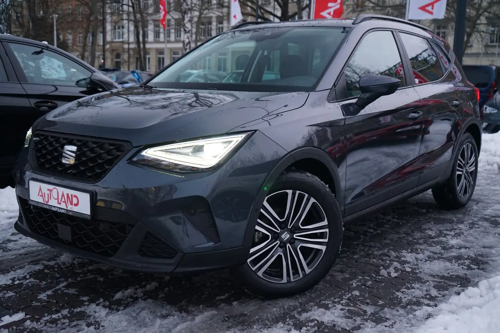 SEAT Arona 1.0 TSI Style DSG LED ACC Virtual Cockpit Grau - 2