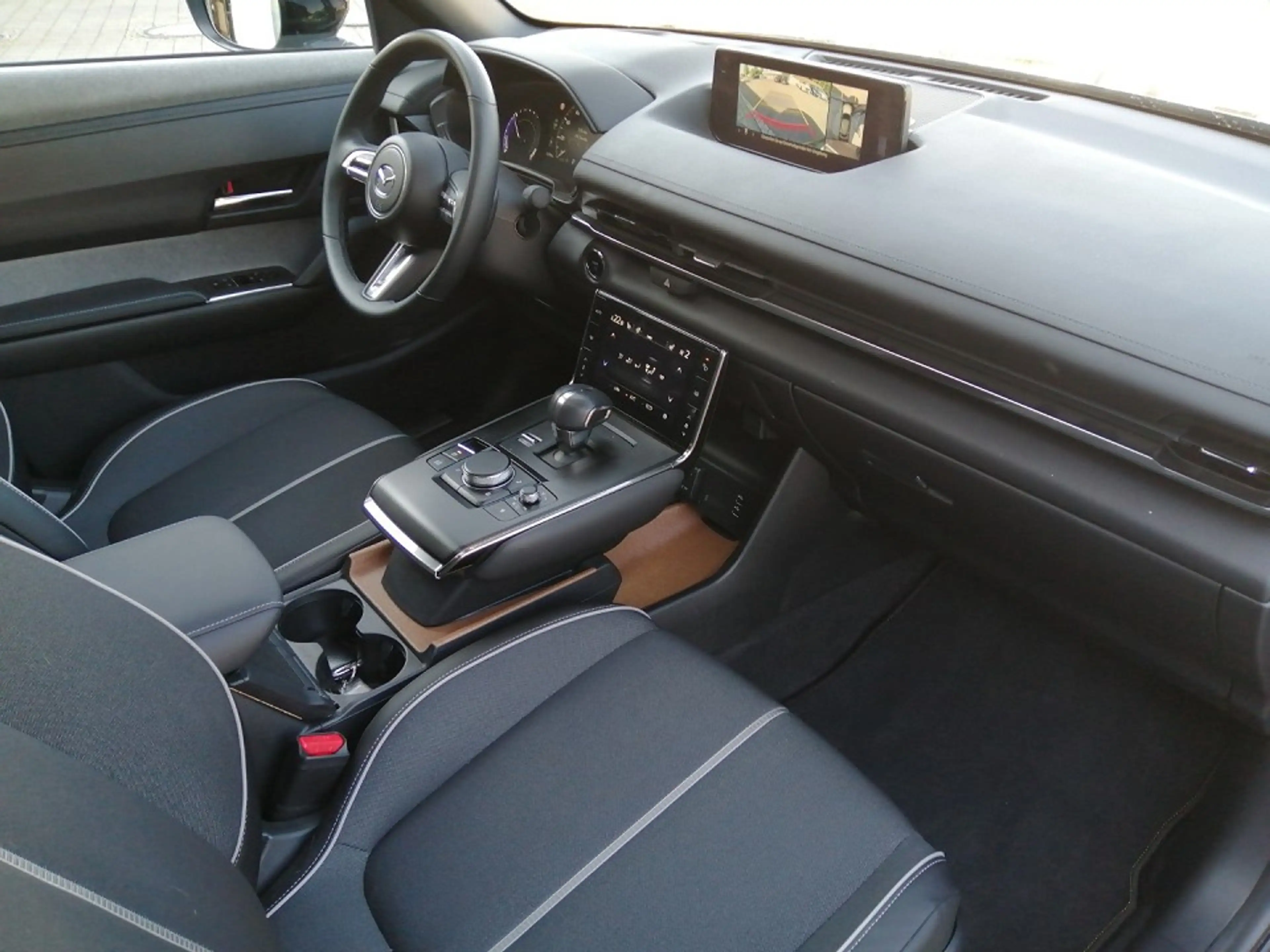 Mazda MX-30 e-SKYACTIV R-EV — photo 7