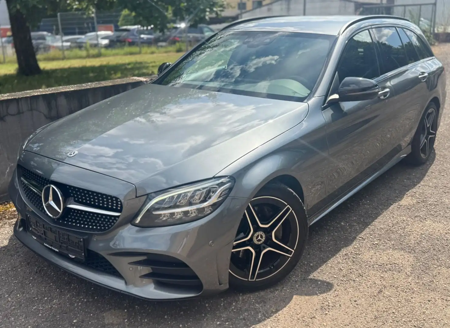 Mercedes-Benz C 180 T d AMG NIGHT WIDESCREEN LED KAM AHK Grau - 1