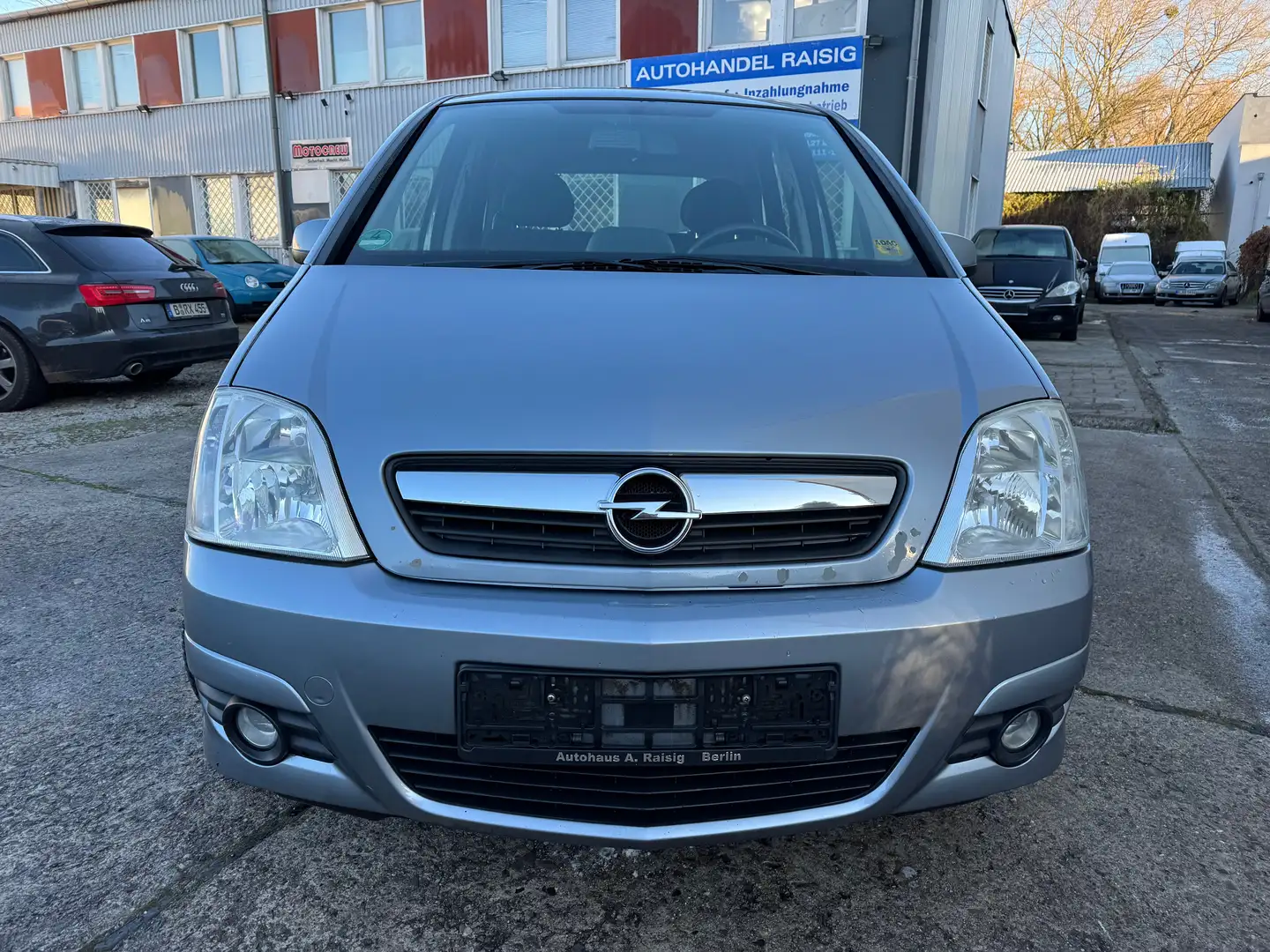 Opel Meriva Edition 1.6L TÜV NEU 1 Hand Grau - 2