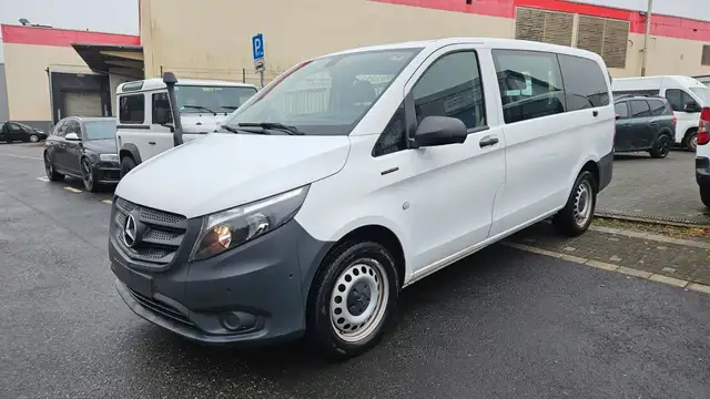 Mercedes-Benz Vito VITO TOURER eVITO 9SITZER NAVI CAM PRO LANG