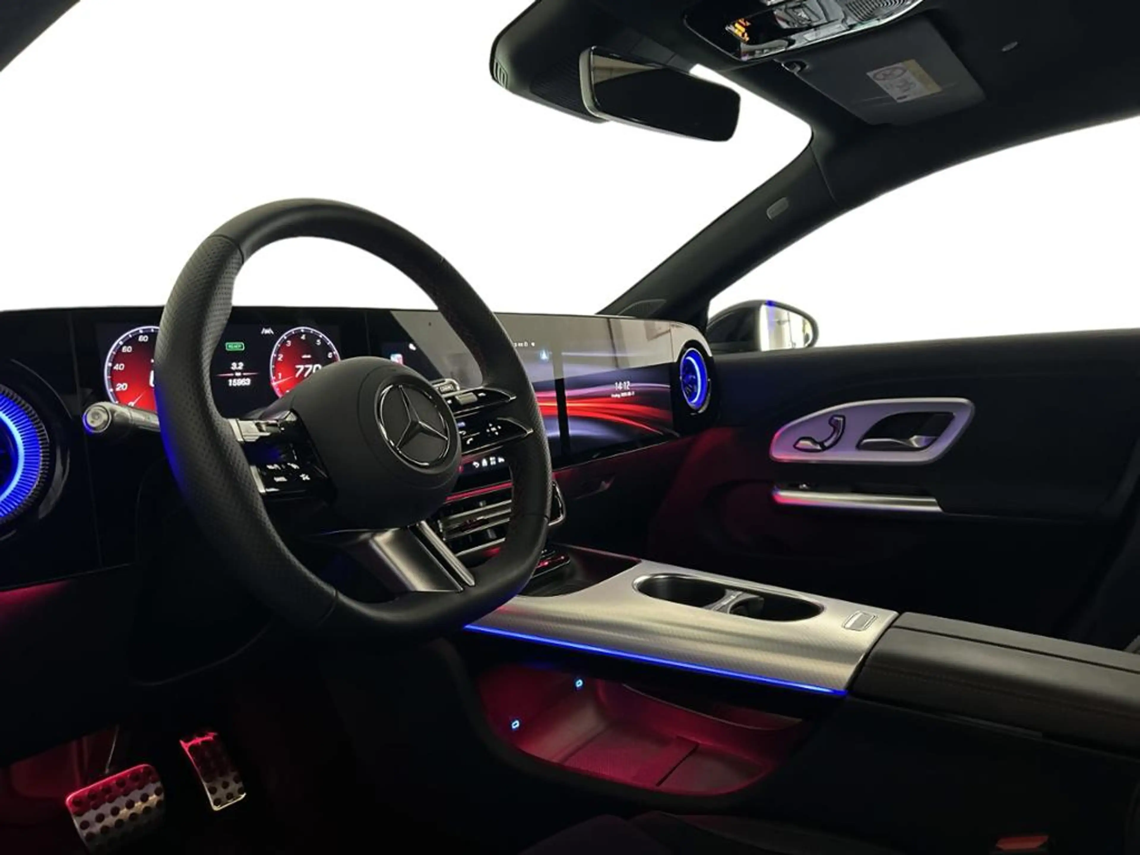 Mercedes-Benz CLA 200 4MATIC ACC AUT Fernlichtass. Kam. KlimaA — photo 9