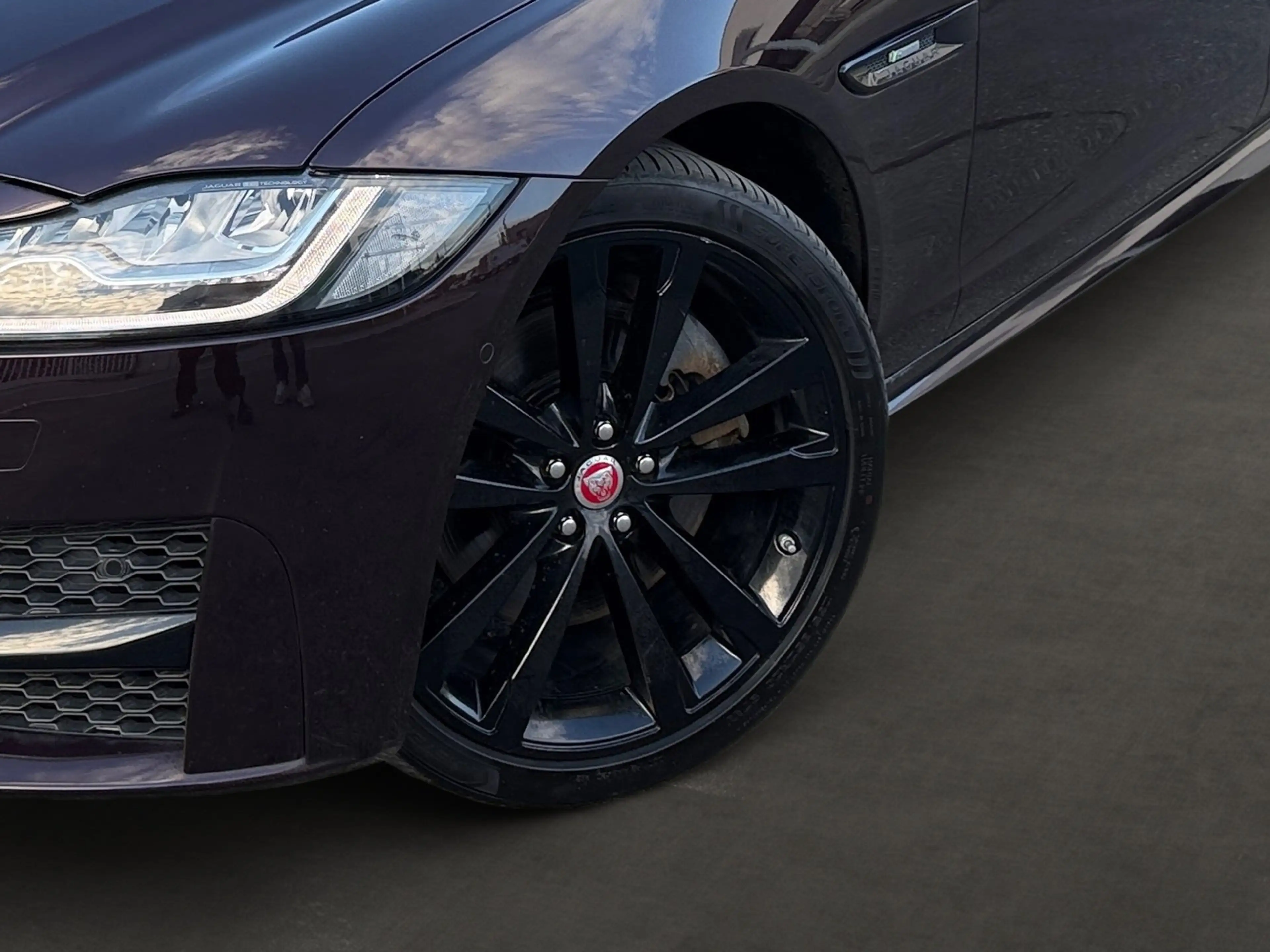 Jaguar XF 25d R-Sport AWD Aut. | Panorama | Head-UP | — photo 8