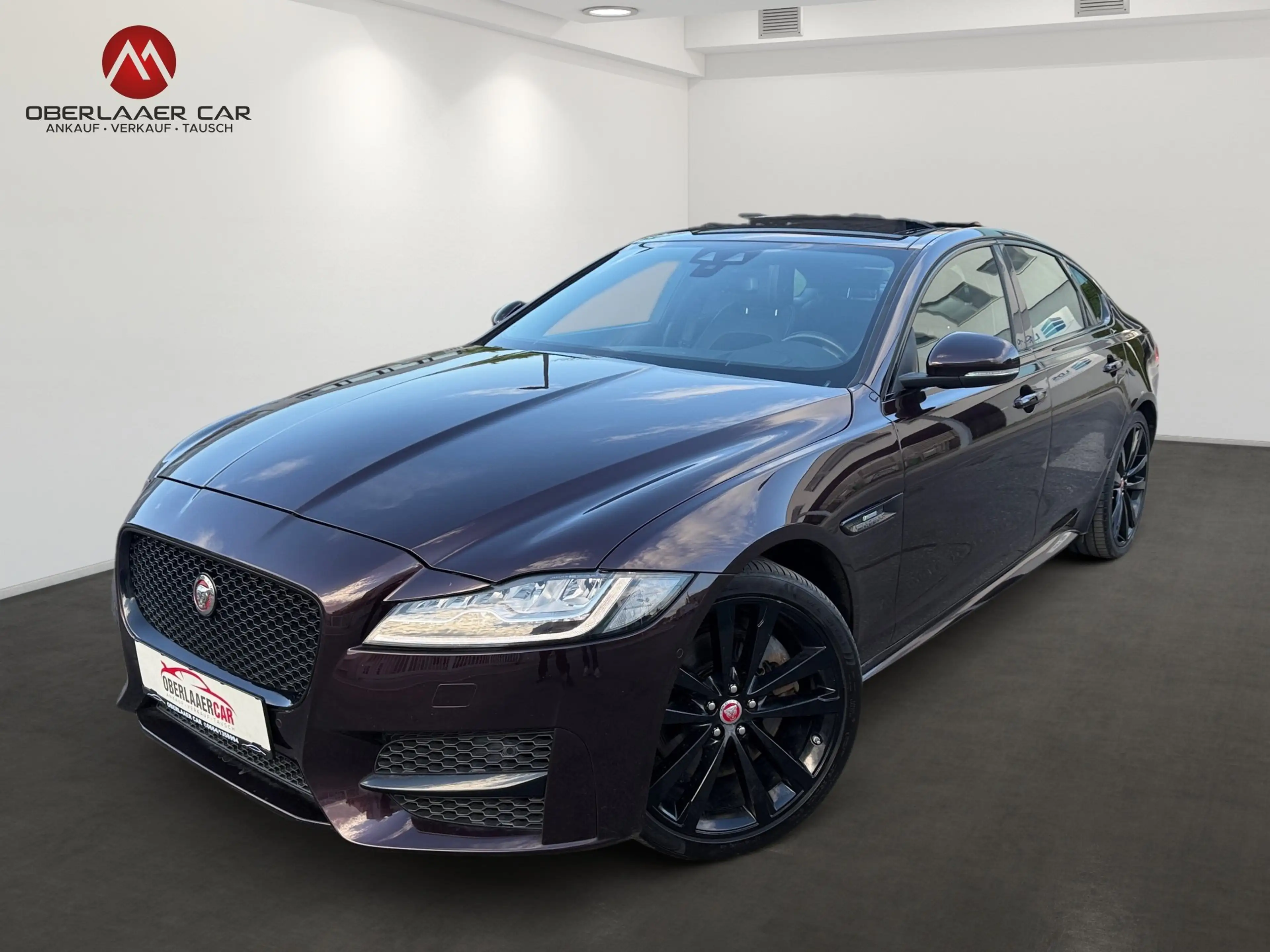 Jaguar XF 25d R-Sport AWD Aut. | Panorama | Head-UP |
