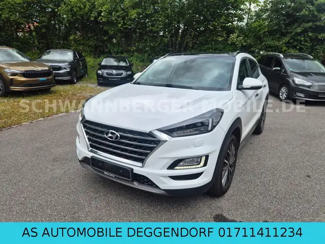 Hyundai TUCSON Trend 2WD PANO LED SHZ PDC NAVI KAMERA