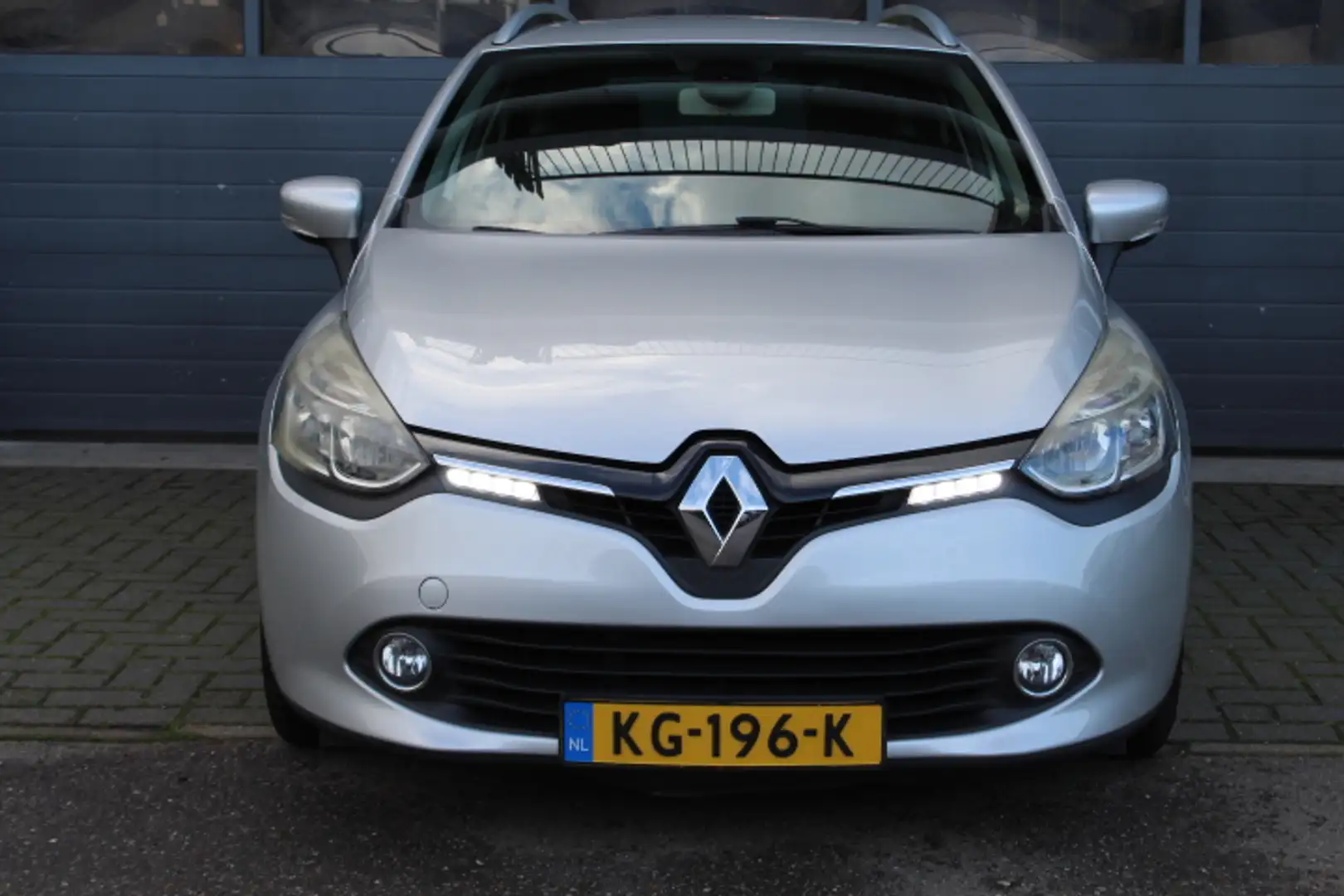 Renault Clio Estate 0.9 TCe Dynamique Key less entry, Climate, Gris - 2