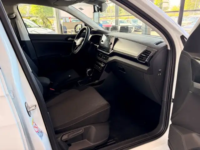 Volkswagen T-Cross view 15