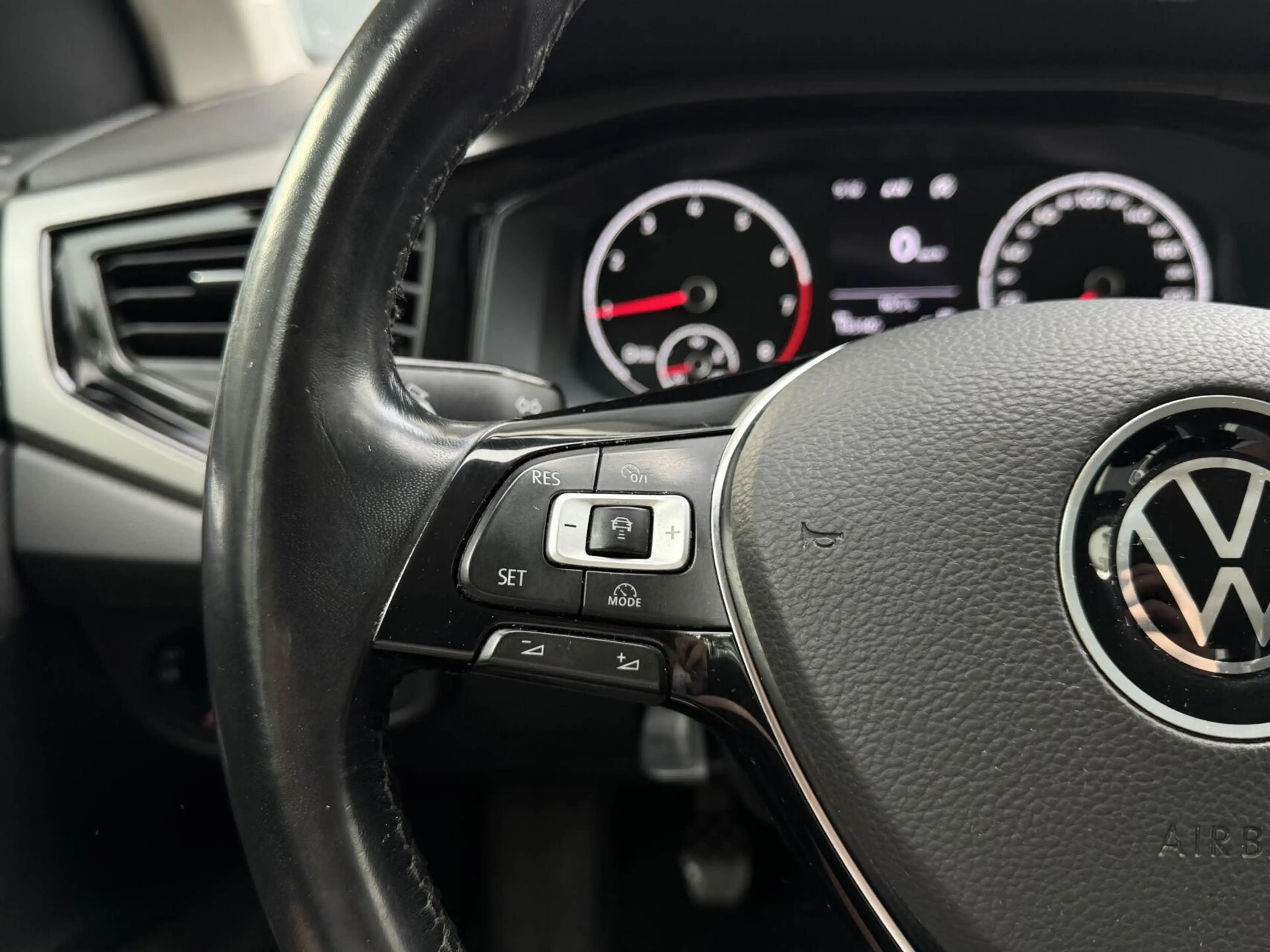 Volkswagen Polo 1.0 TSI Comfortline | Carplay | Adaptive cruise | — photo 10
