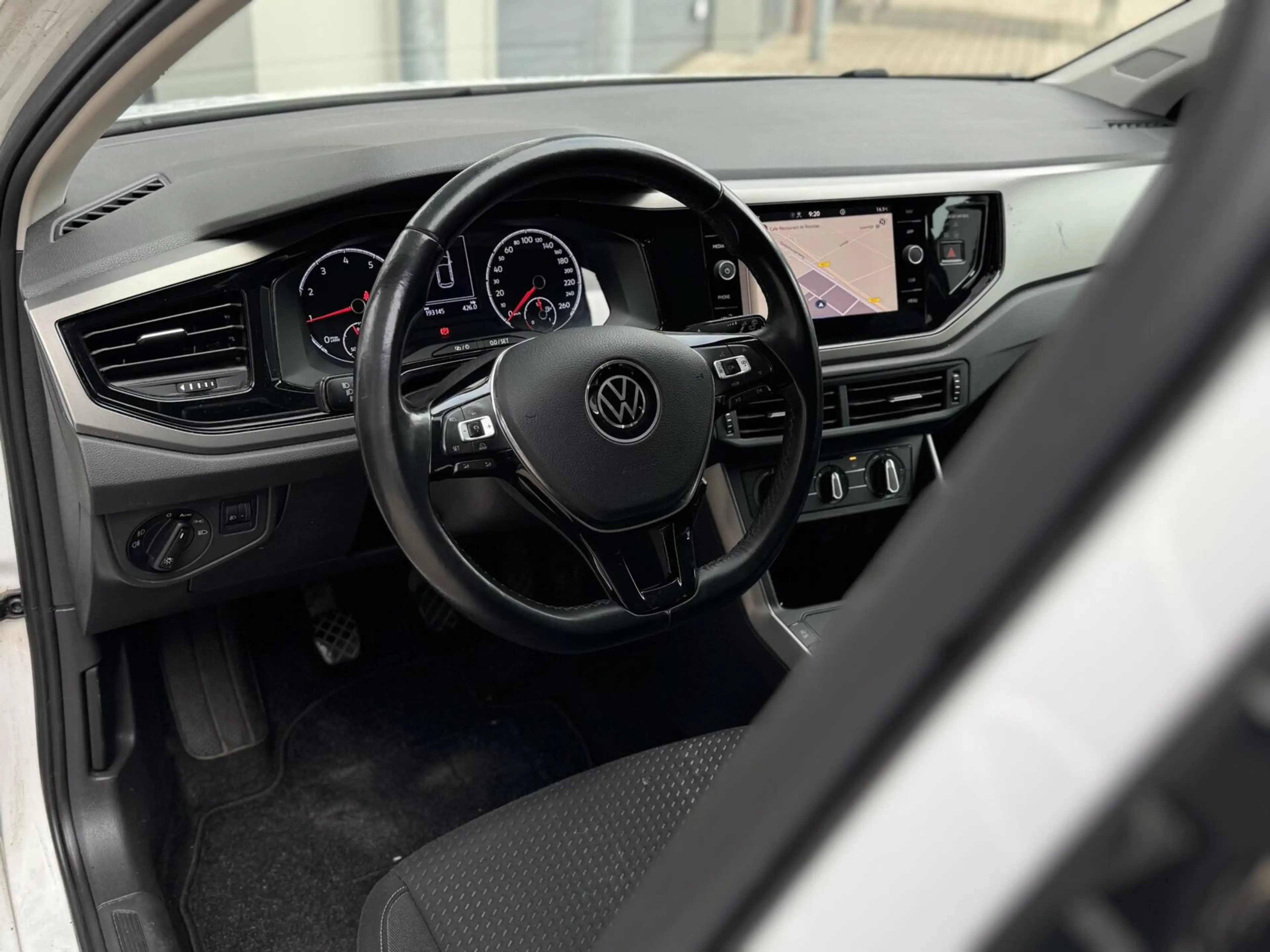 Volkswagen Polo 1.0 TSI Comfortline | Carplay | Adaptive cruise | — photo 8