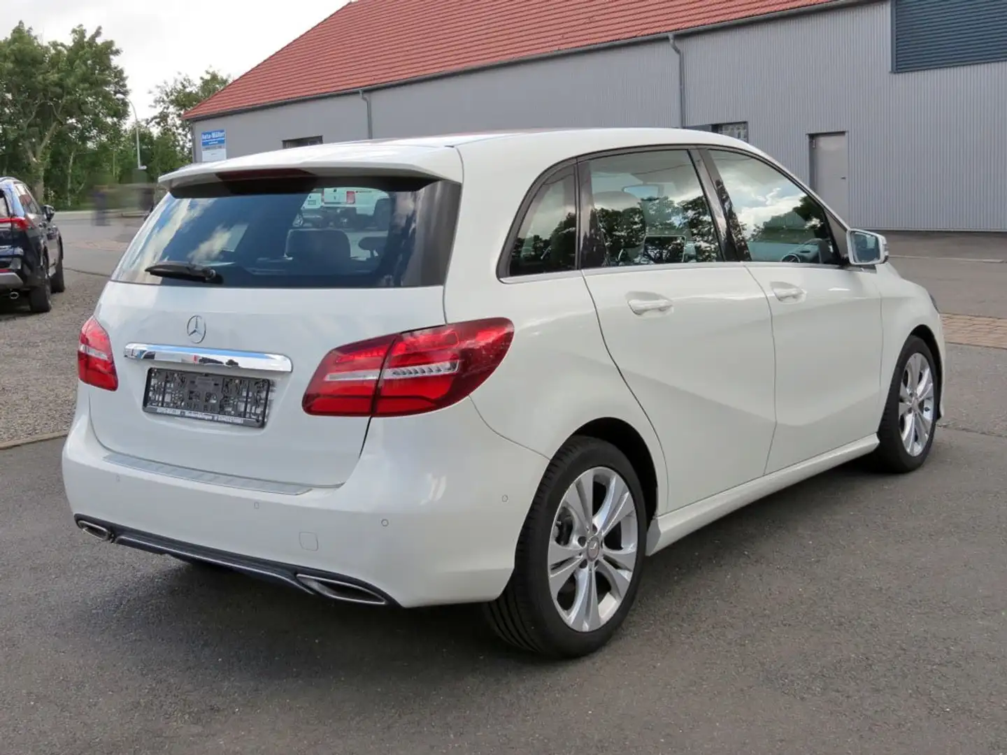 Mercedes-Benz B 200 CDI / d Urban LED Navi AHK Weiß - 2