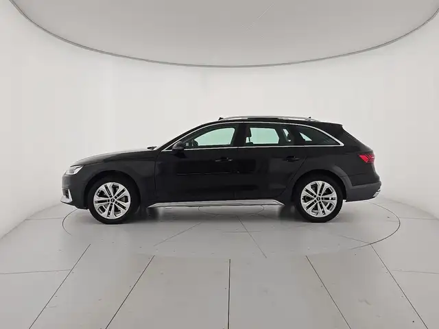 Audi A4 view 2