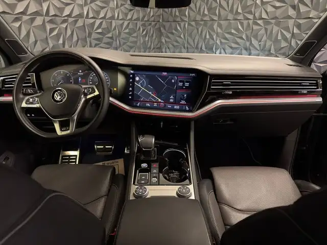Volkswagen Touareg R-Line 4Motion Ansicht 39