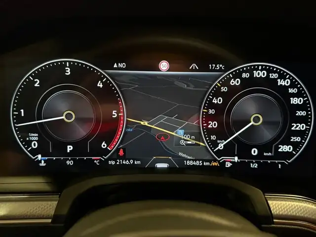 Volkswagen Touareg R-Line 4Motion Ansicht 30